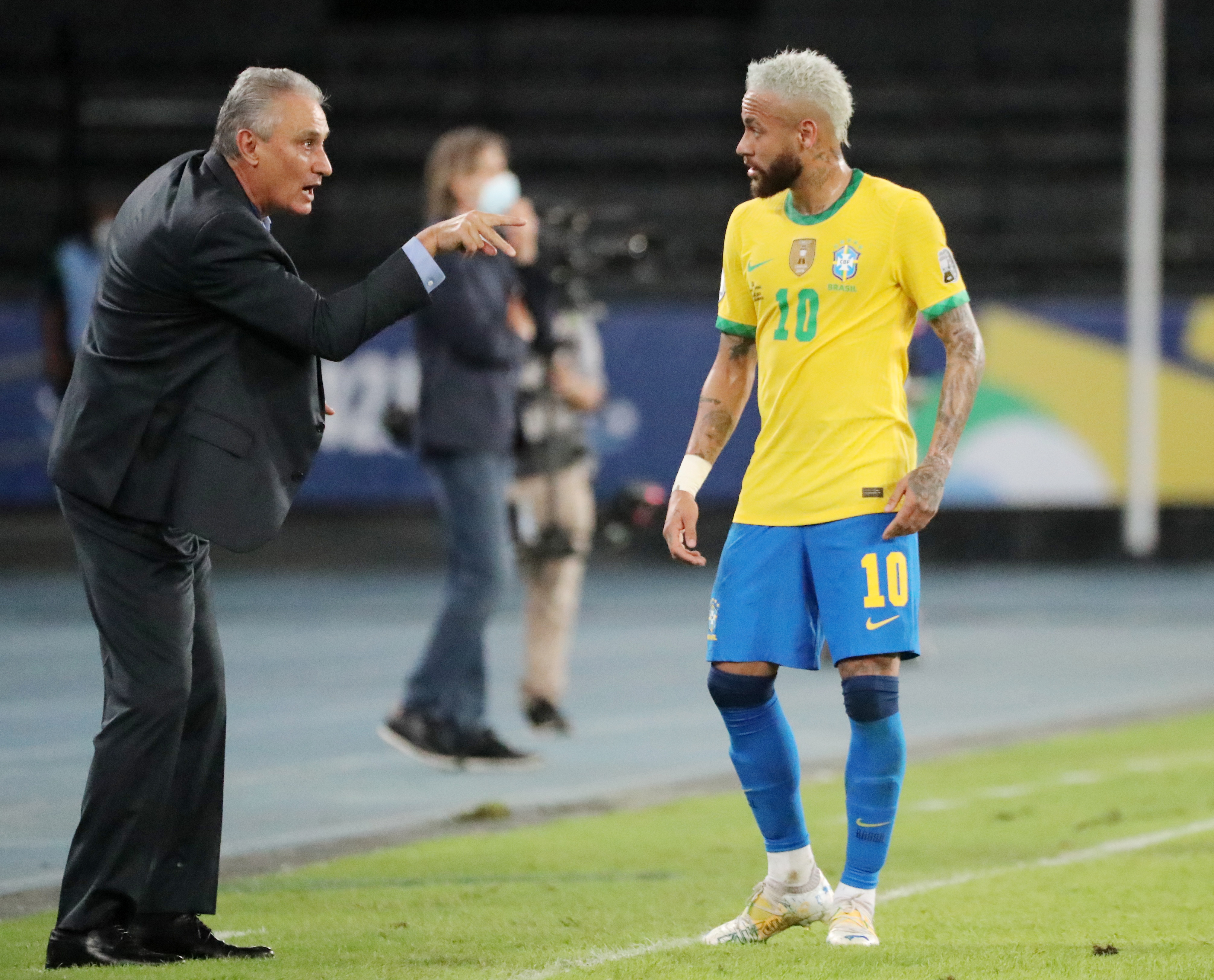Tite y Neymar, la gran figura del Scratch (REUTERS/Sergio Moraes)
