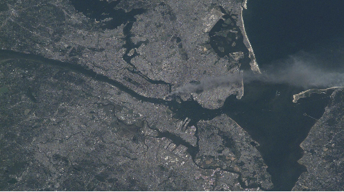 Fotografió el 11-S desde el espacio: el impactante relato del astronauta que vio la columna de humo sobre las Torres Gemelas