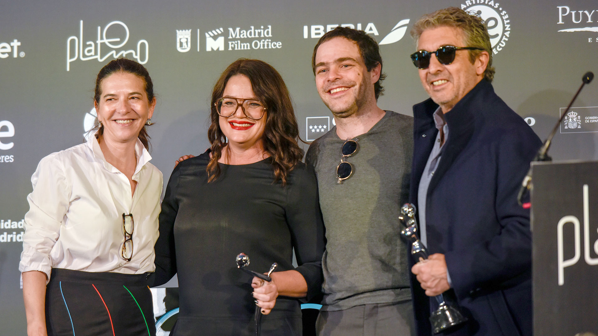 Gemma Juncá, Javiera Balmaceda, Peter Lanzani y Ricardo Darín (Créditos: Prensa Premios Platino)