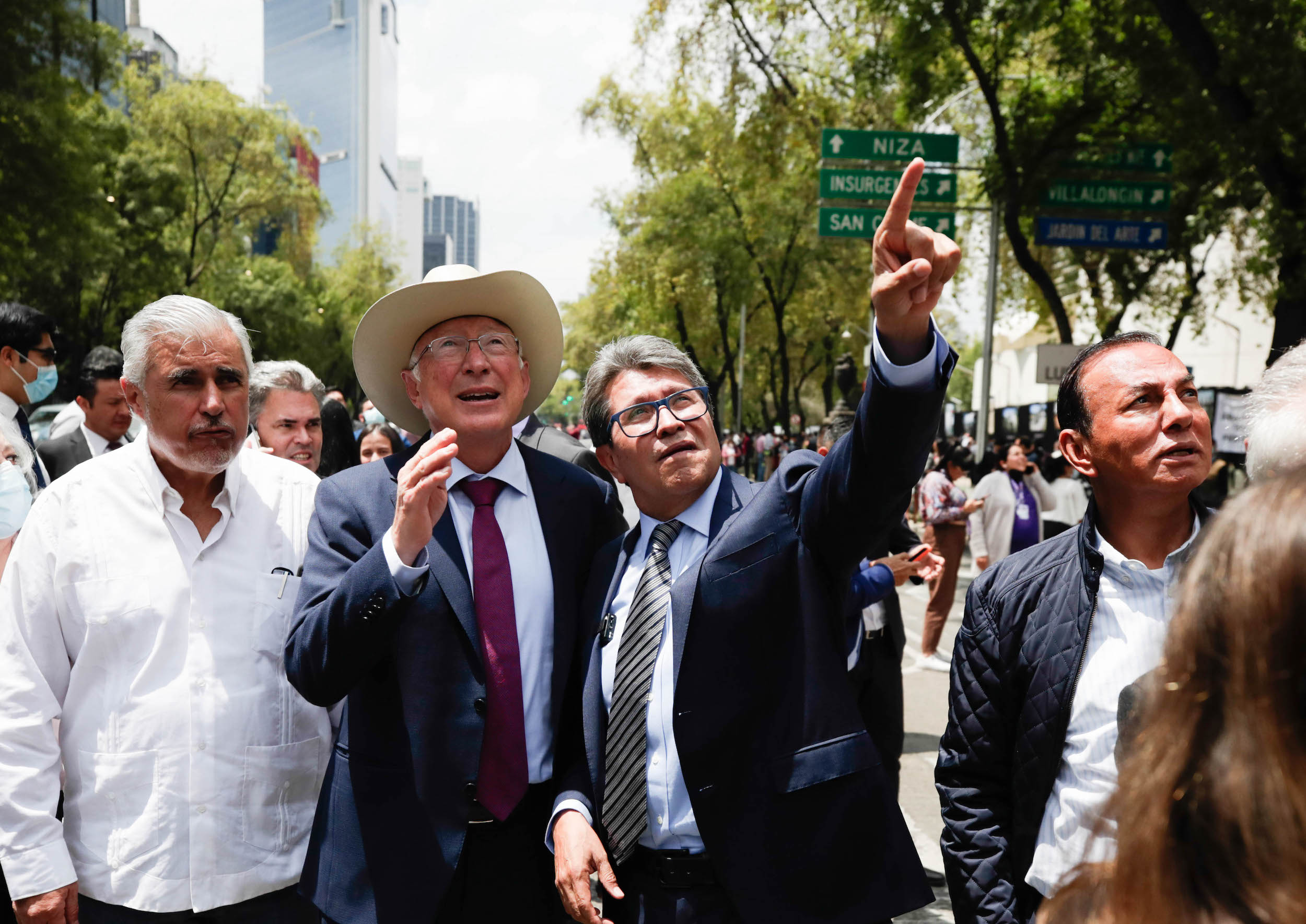 “mira Cómo Se Mueve” Así Sorprendió El Sismo En Cdmx A Ricardo Monreal Y Ken Salazar Infobae 6537