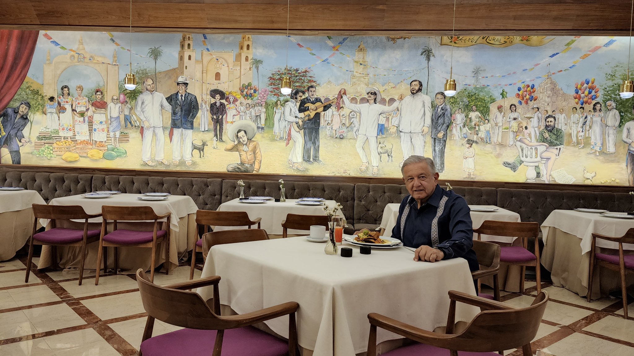 Los mejores memes que dejó el desayuno de AMLO en Mérida - Infobae, image size:2048x1152
