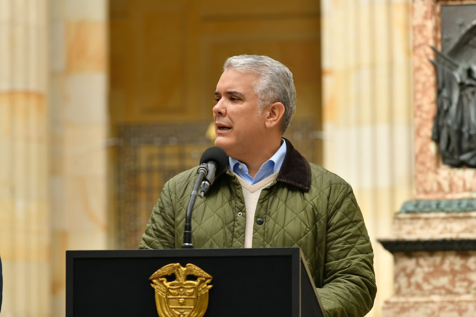 “Hoy tenemos que ir a las urnas a proteger nuestra democracia”: el presidente Iván Duque abrió oficialmente la jornada electoral en Colombia