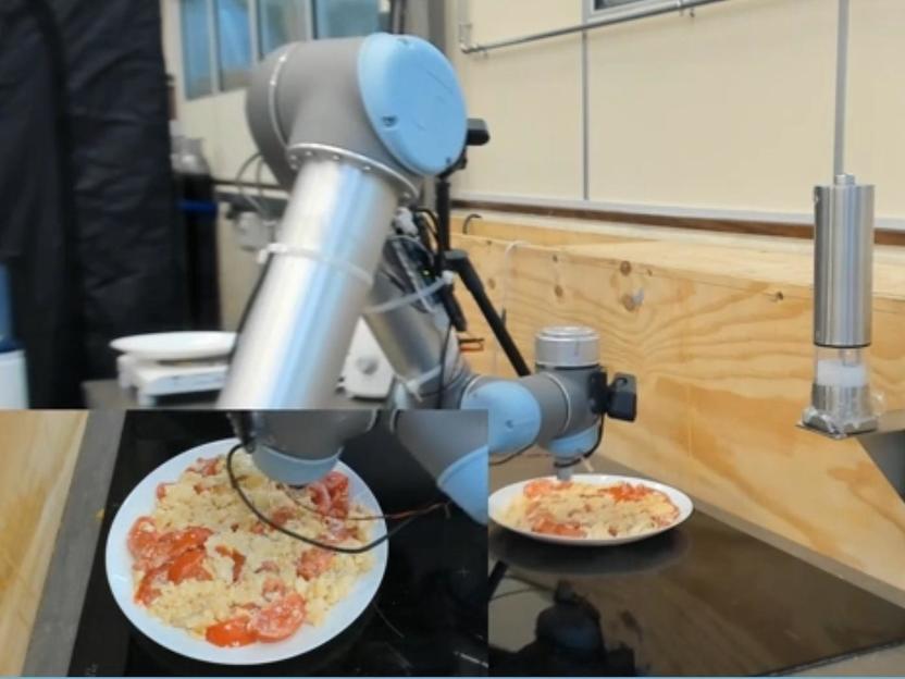 Robot que cocina y saborea la comida. (foto: Universidad de Cambridge)