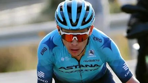 Miguel Ángel López quedó por fuera del Tour de Francia 2022 por problemas físicos. 


Foto: Instagram @miguelsuperlopez