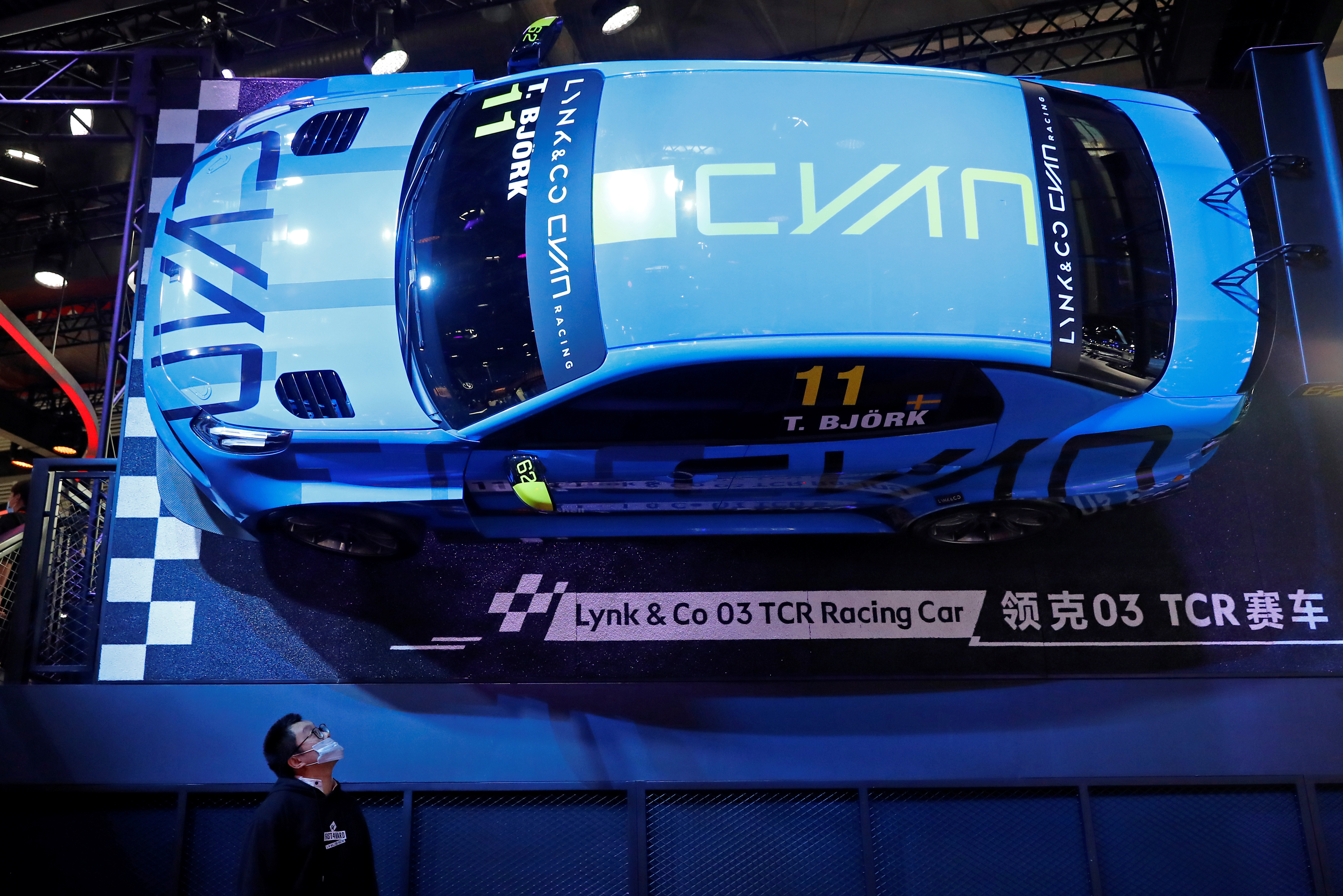 En 2019, Lynk&Co irrumpió en las carreras del WTCR, lanzando su primer vehículo a la consideración del público mundial que desconocía la existencia de la marca