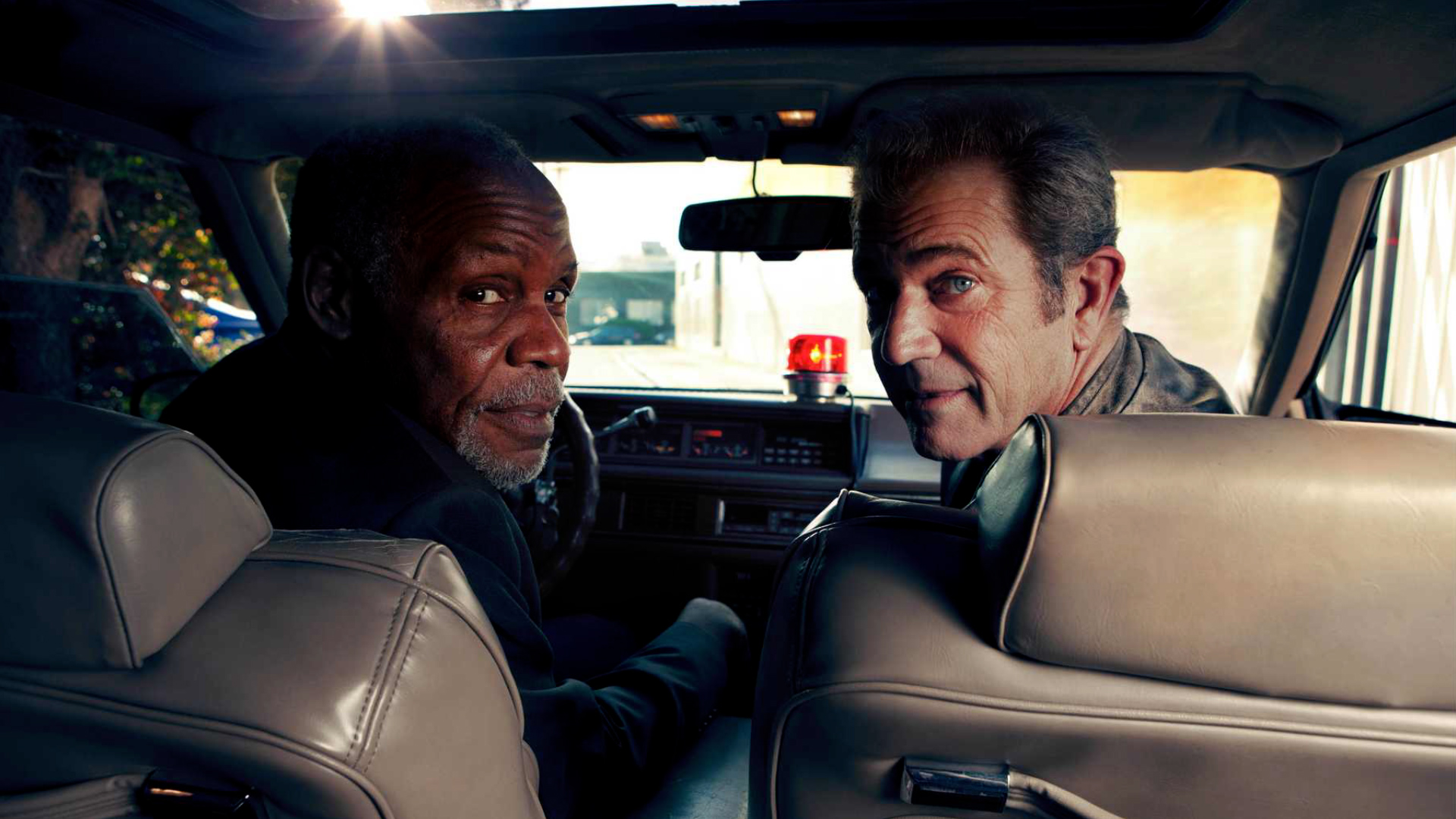 Danny Glover y Mel Gibson lograron hacer historia dentro de los policiales con "Arma mortal"

(IMDB)