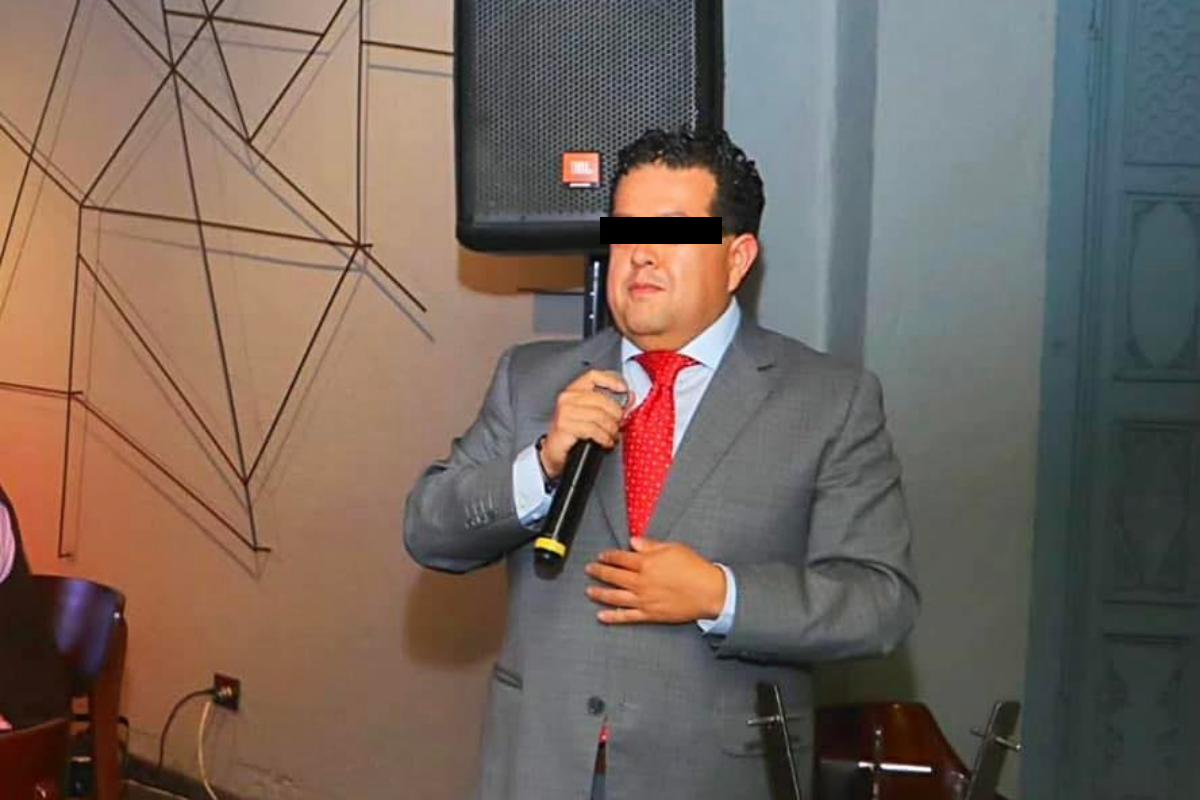 El senador Alejandro Armenta aseguró que hace dos años presentó una denuncia penal contra Arturo N. por intento de extorsión (Foto: Facebook/arturrueda)