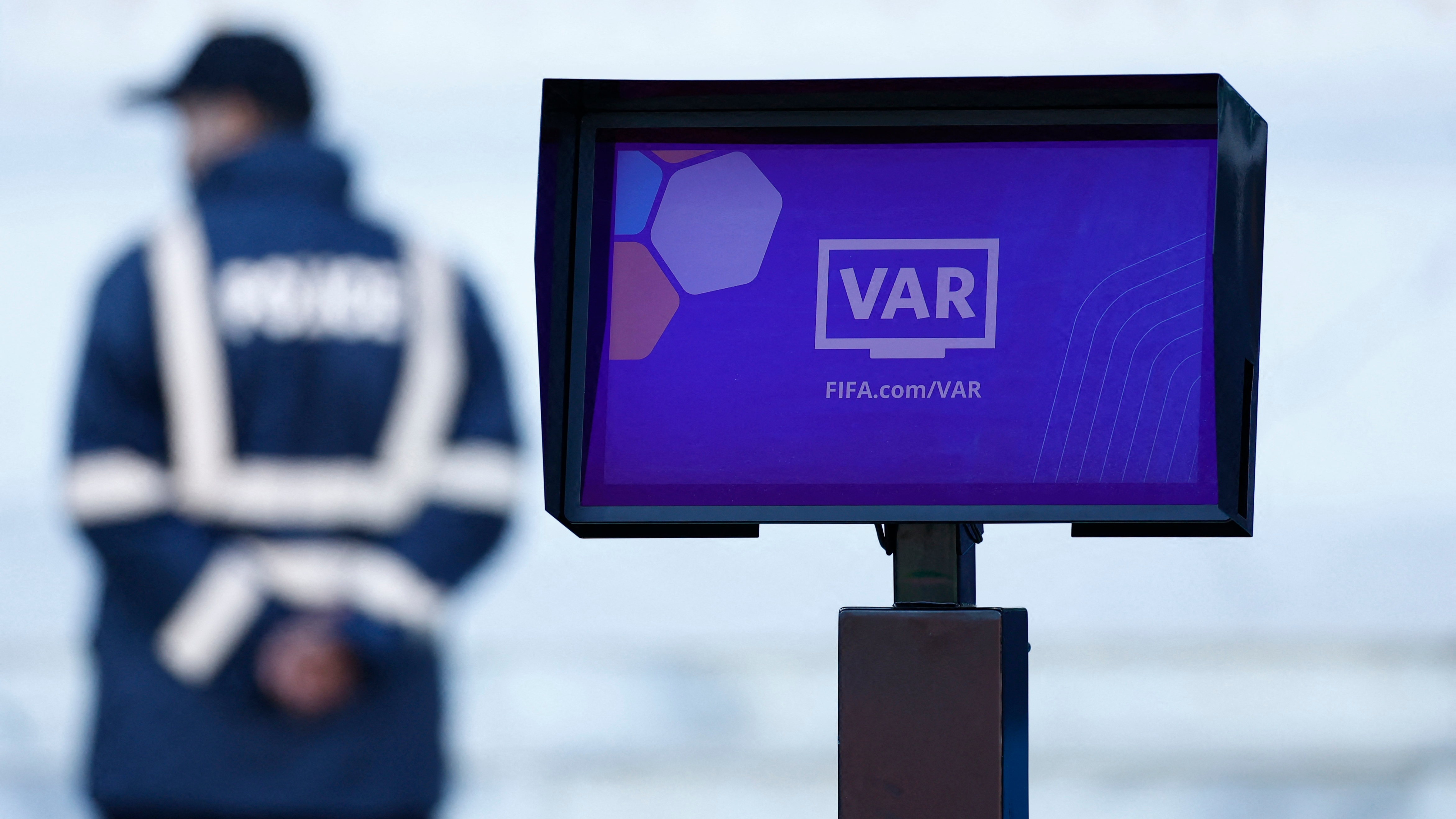 Soccer Football - FIFA Club World Cup - Second Round - Wydad Casablanca v Al Hilal - Prince Moulay Abdellah Stadium, Rabat, Morocco - February 4, 2023 General view of the VAR monitor REUTERS/Andrew Boyers