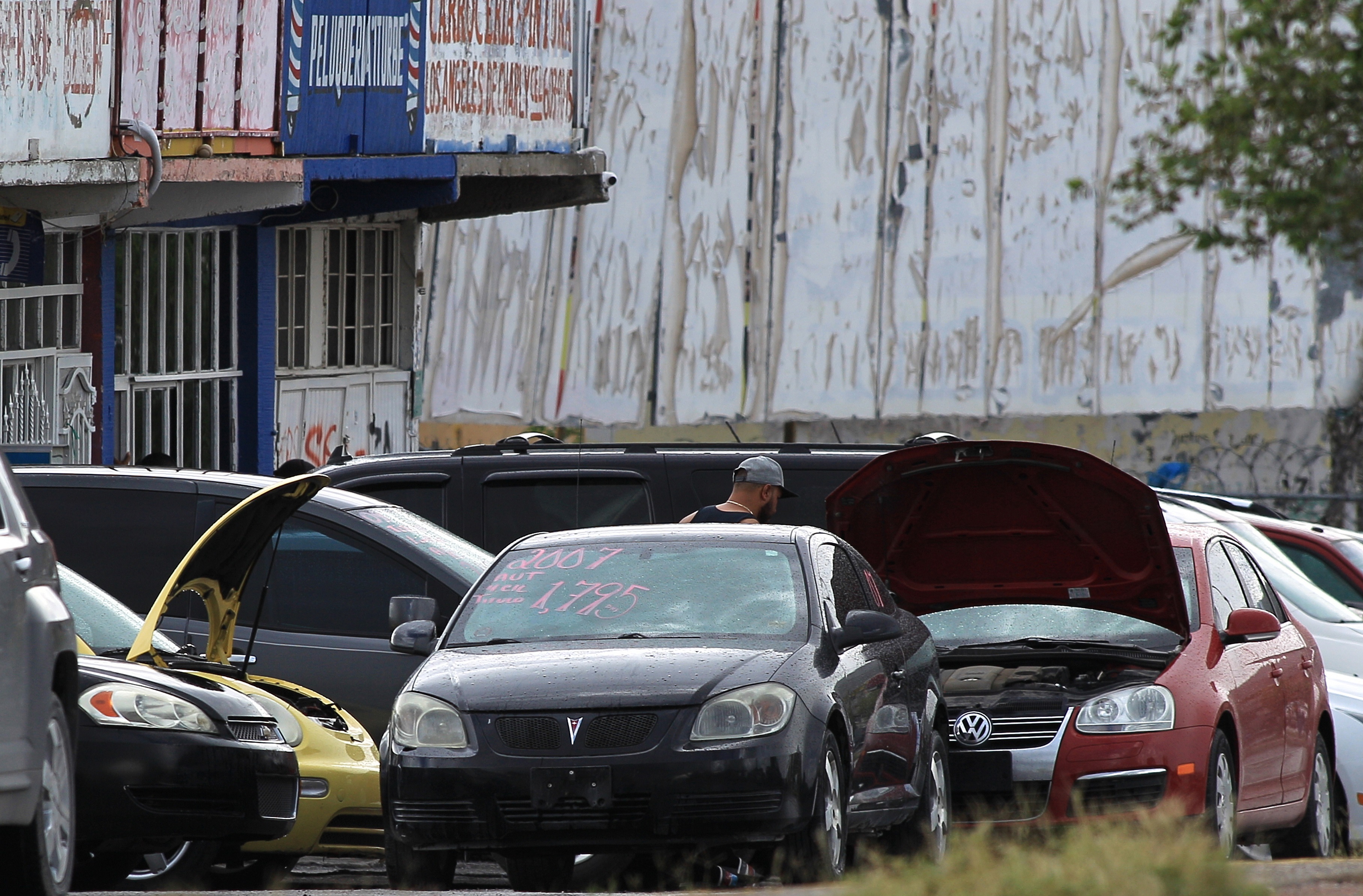 Gobierno mexicano acumula más de 2 mil 231 mdp en recaudación por “autos chocolate”. EFE/ Luis Torres
