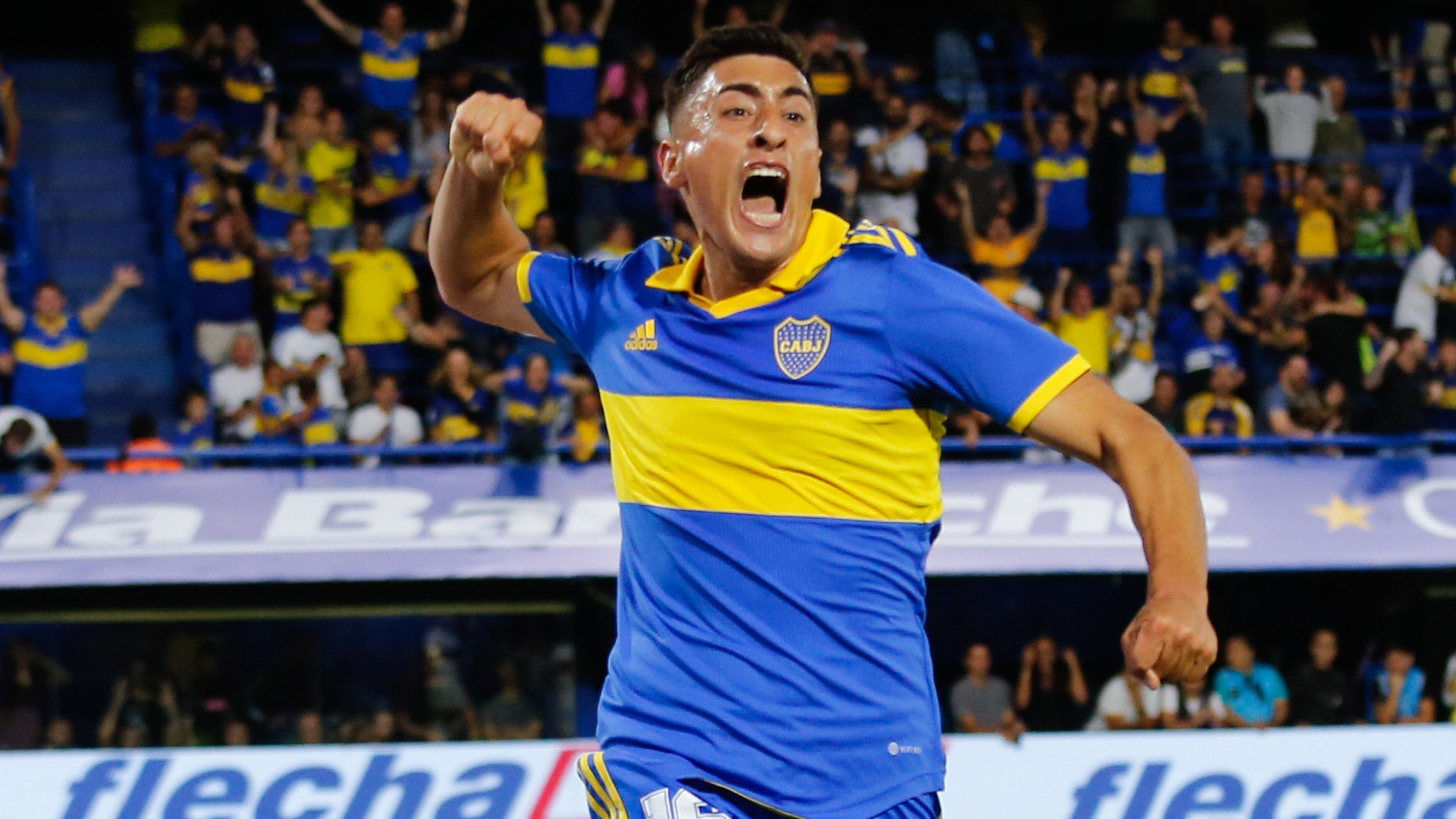 Puños al aire y cabezazo al acrílico de La Bombonera: Miguel Merentiel explicó su alocado festejo tras anotar su primer gol en Boca Juniors