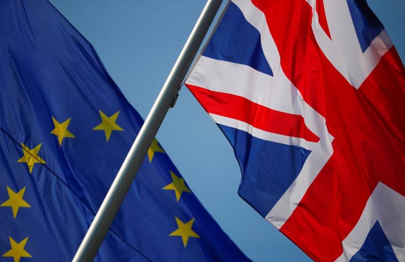 El Reino Unido finalmente cortará lazos con la Unión Europea  (REUTERS/Hannibal Hanschke)