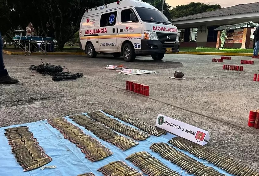 Ambulancia con armas y material de guerra fue detenida en el Putumayo