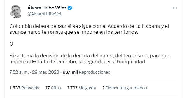 A través de Twitter, el expresidente planteó dejar de implementar el Acuerdo Final de Paz firmado con las antiguas Farc.
Twitter (@AlvaroUribeVel)