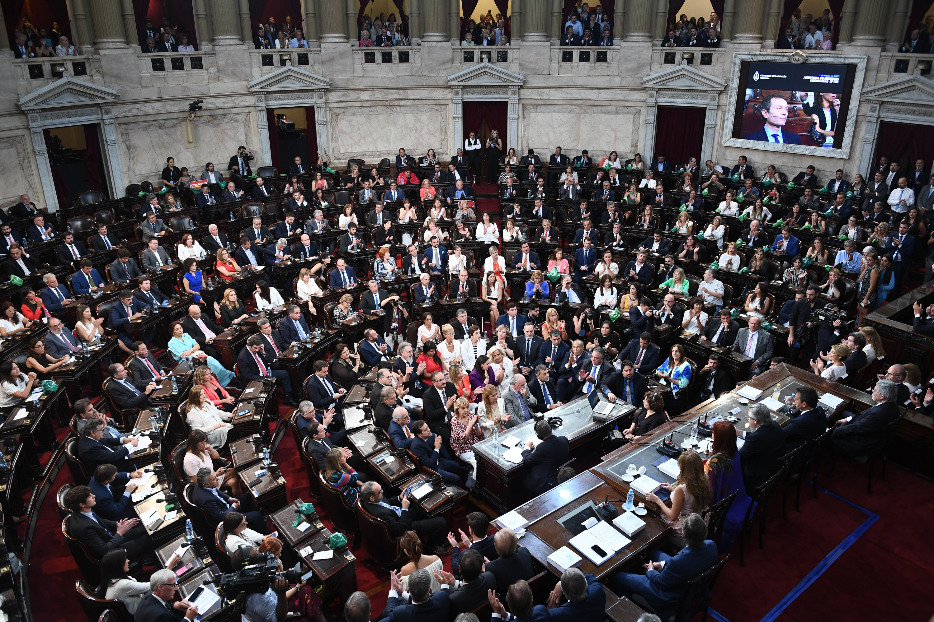 El Congreso Nacional ratificó el Convenio 190 de la OIT y empieza a regir el 23 de febrero del 2022  (Fotos: LUCIANO INGARAMO/Comunicación Senado)