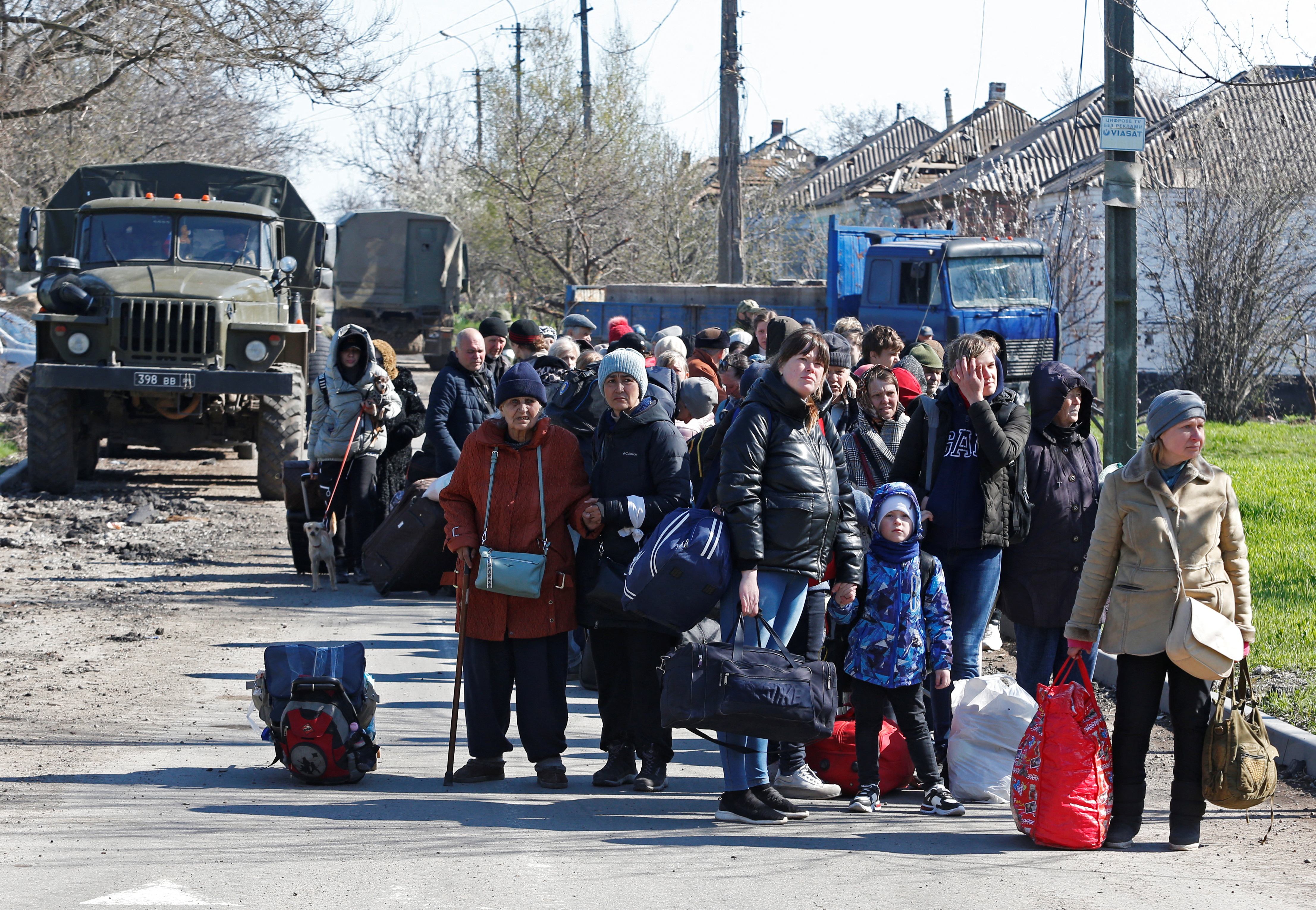 El alcalde de Mariupol, Vadym Boishenko, llamó a los civiles que siguen en la ciudad a usar el corredor de evacuación (REUTERS/Alexander Ermochenko)