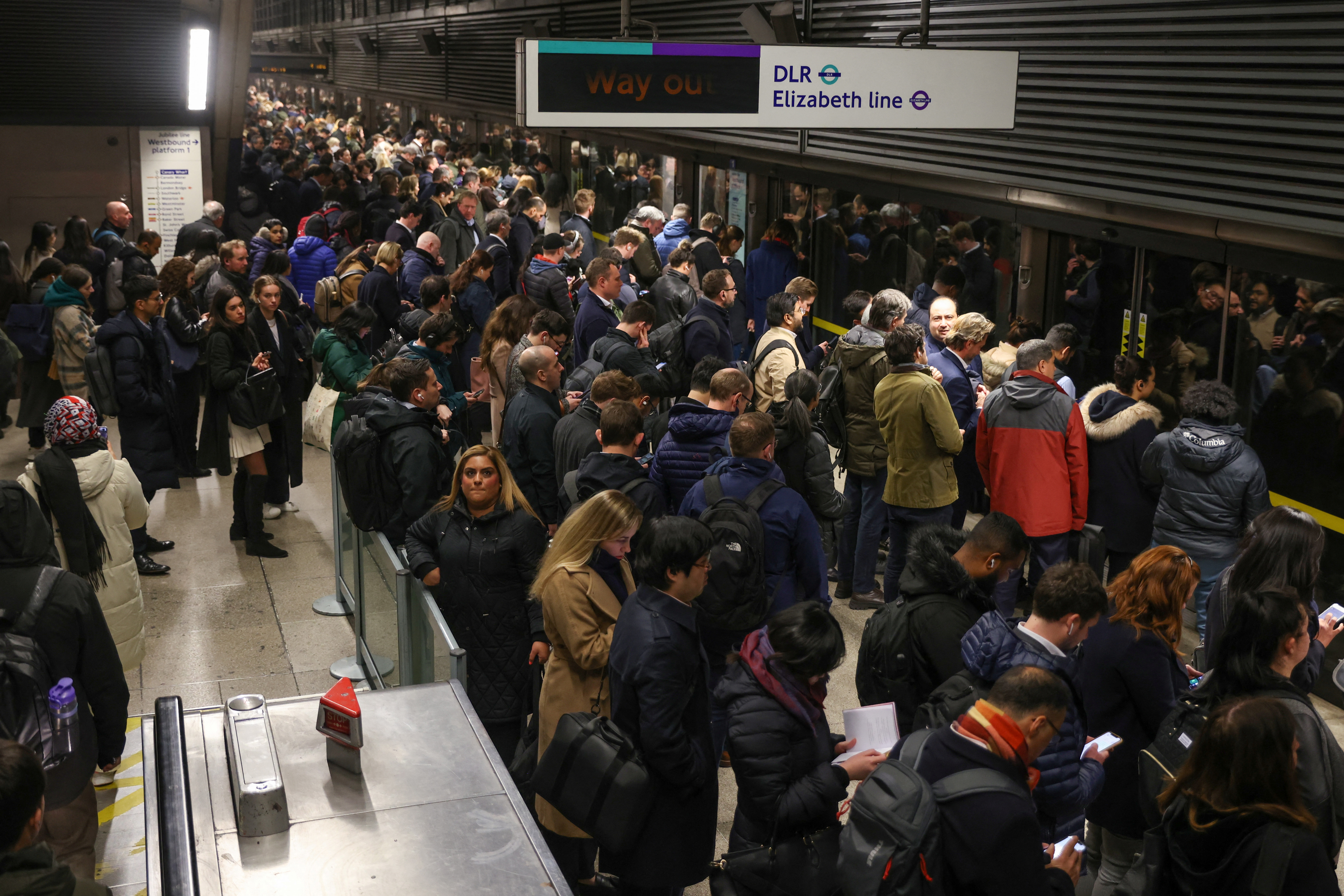 Una nueva huelga de conductores del metro de Londres paraliza la red de  transporte - Infobae