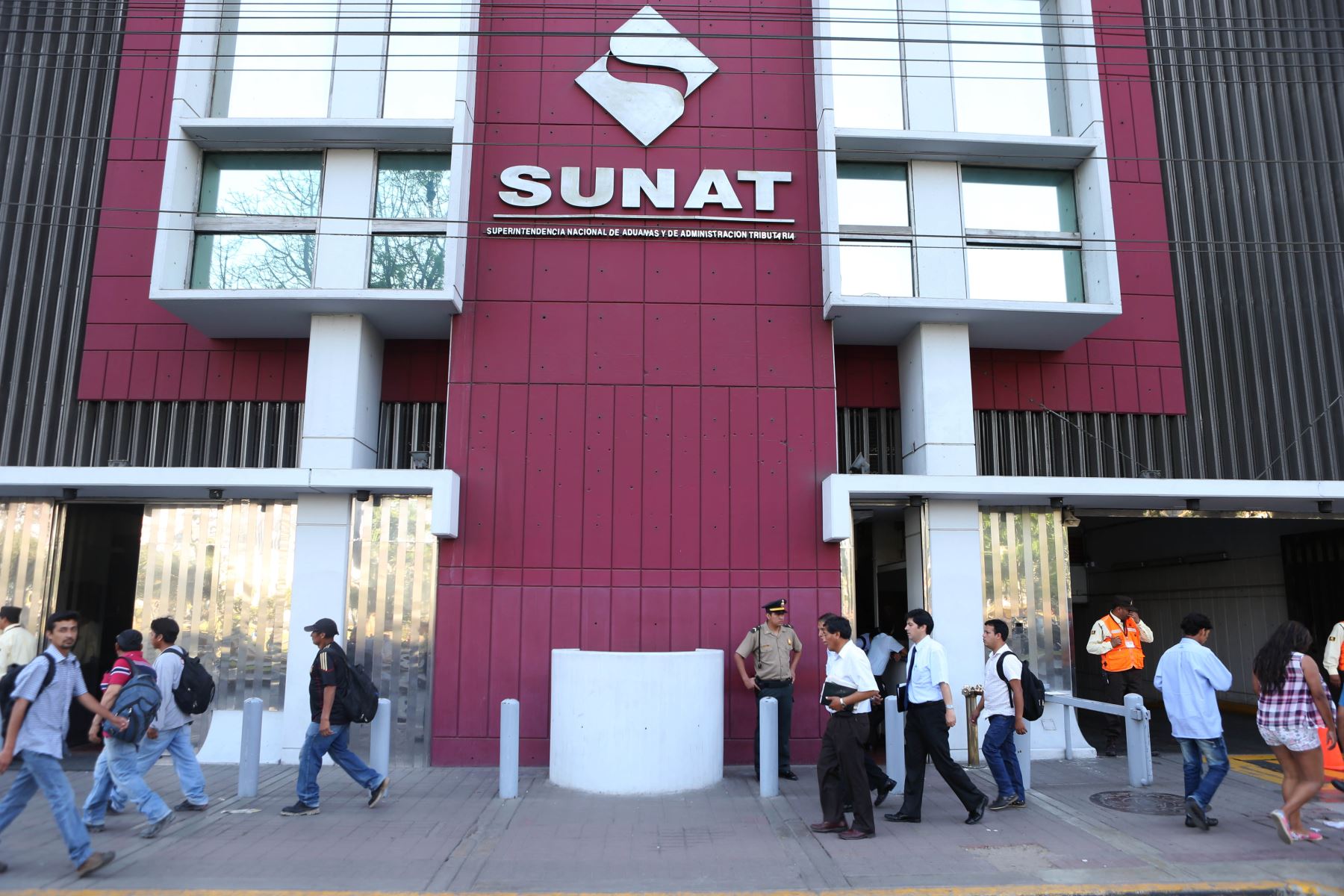 Sunat pide nulidad de fallo del TC que favorece a empresarios con  millonarias deudas al Estado - Infobae