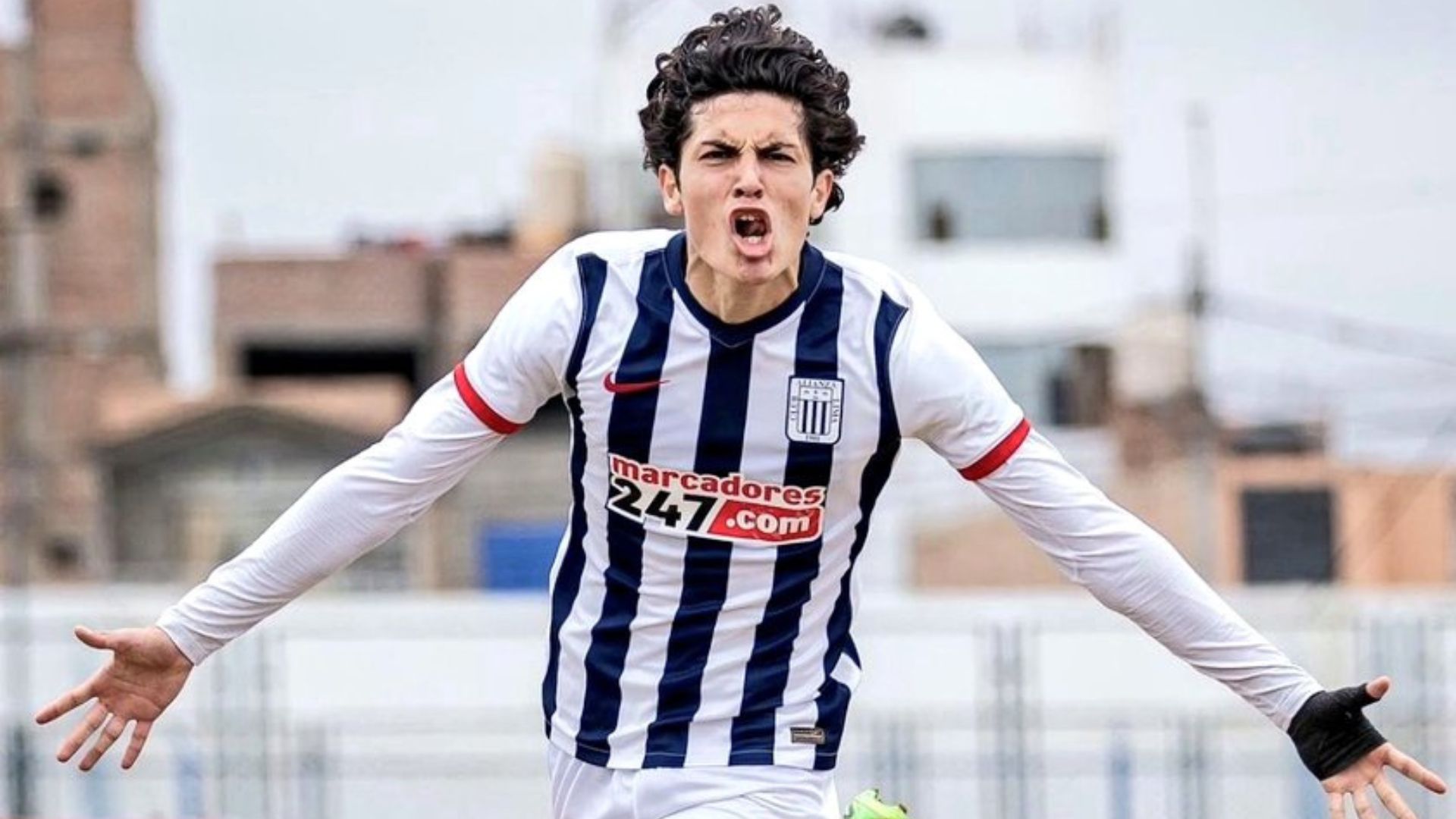 Alianza Lima: Sebastien Pineau se acerca a un equipo de la MLS - Infobae