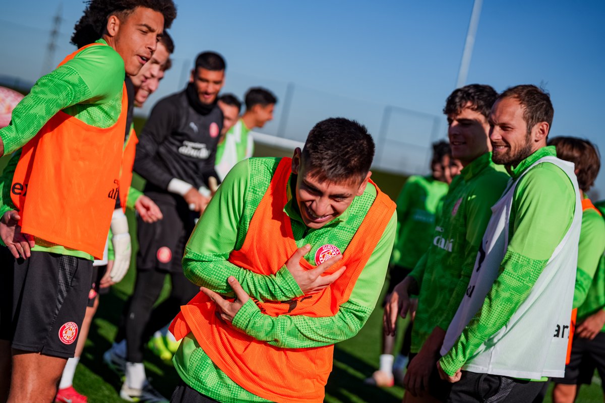 La pregunta que sorprendió al Diablito Echeverri en su primer día en el Girona: la particular bienvenida que le dio el técnico Míchel