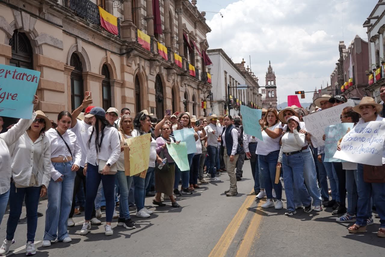 Ramírez Bedolla celebra reforma electoral en Michoacán tras aprobación  entre protestas y tensión en el Congreso - Infobae