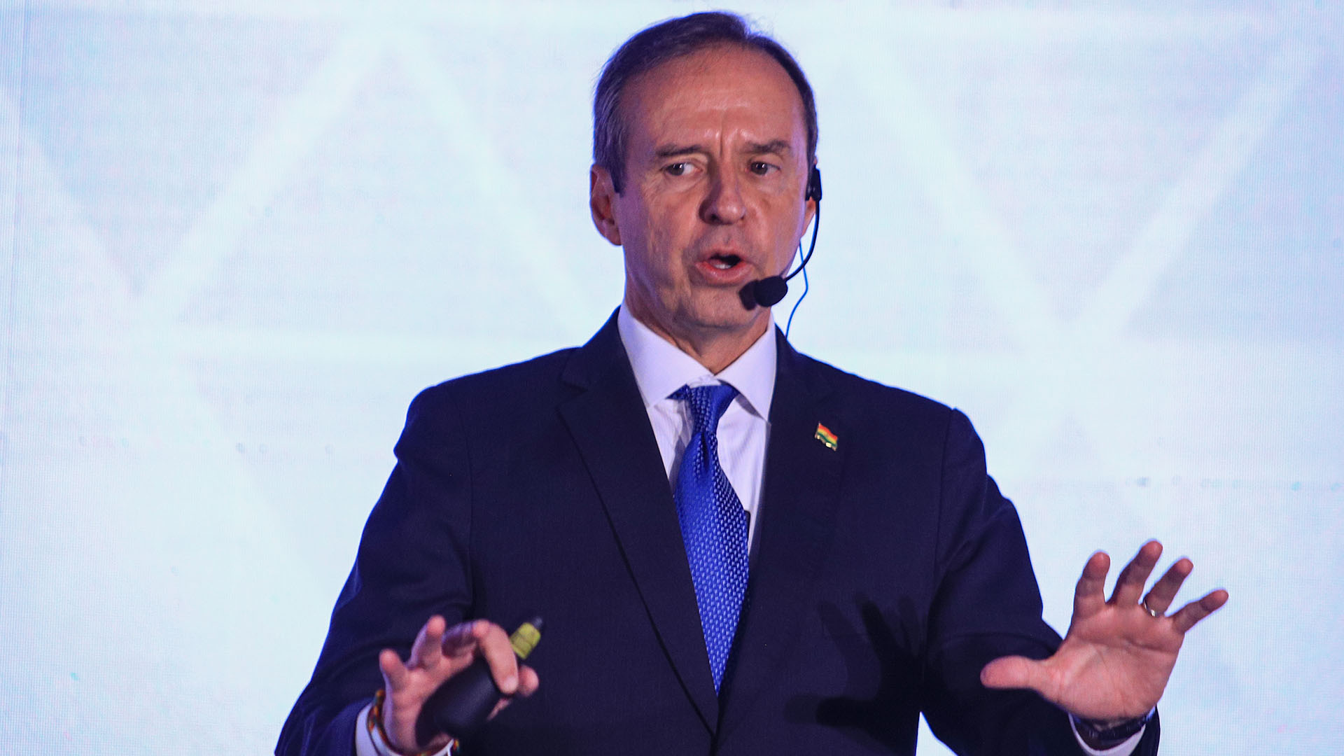 El Gobierno cerró acuerdos electorales con cinco gobernadores y ganó terreno en otras seis provincias