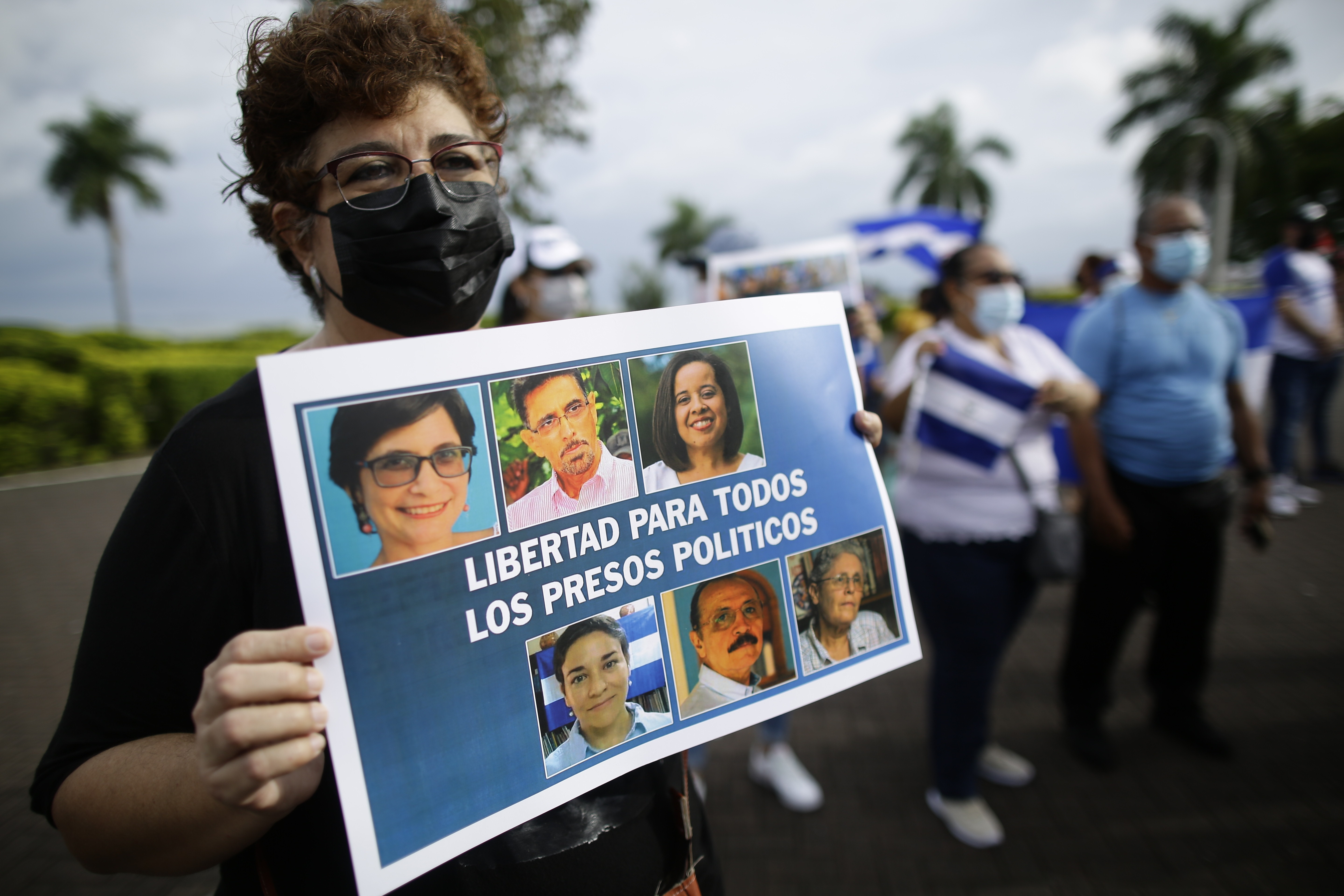 Decenas de nicaragüenses protestan para exigir libertad para los presos políticos, en una fotografía de archivo. EFE/Bienvenido Velasco

