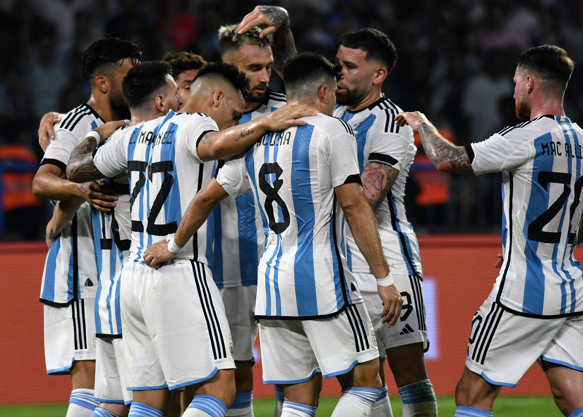 Argentina se floreó ante Curazao y plasmó una goleada 