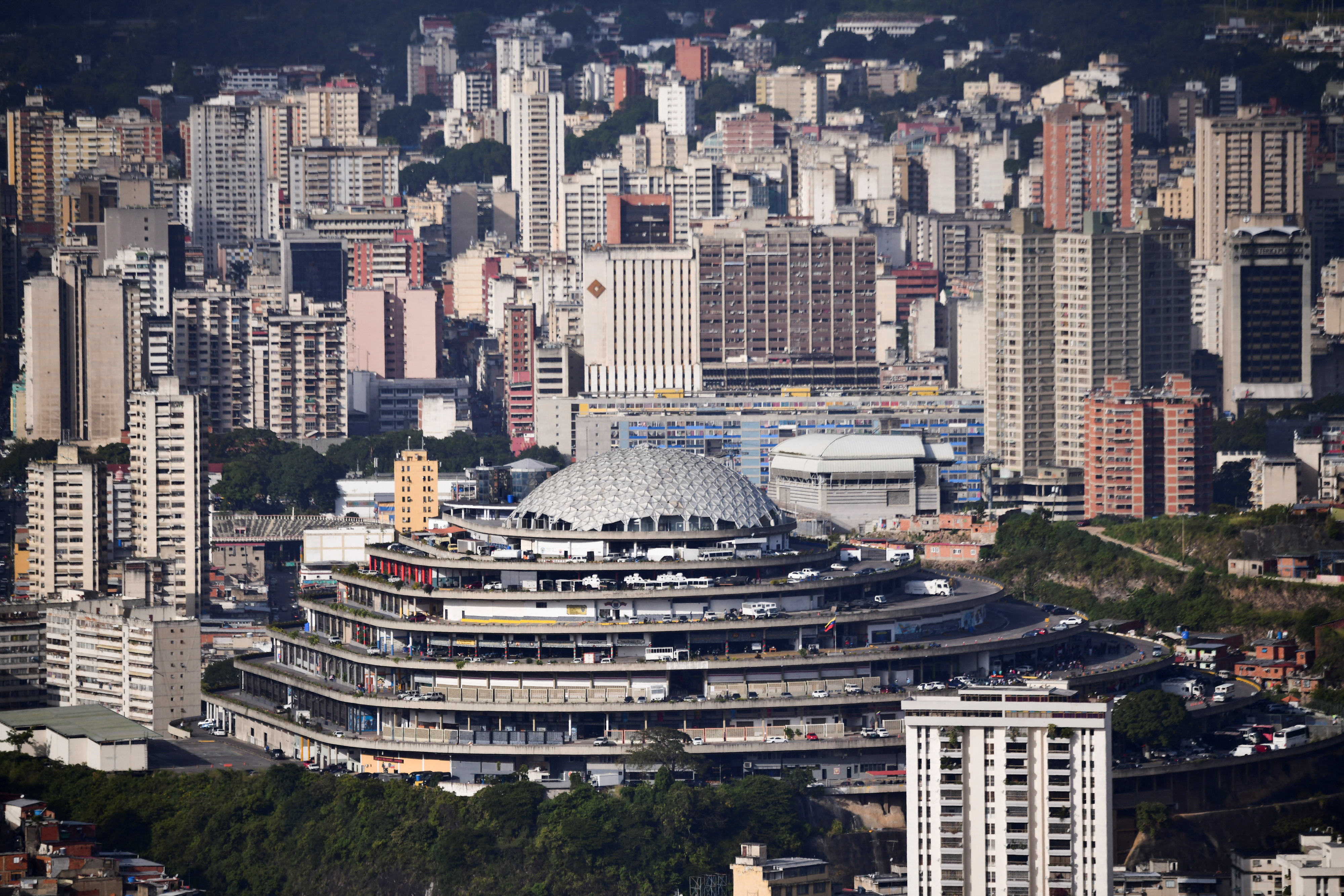 La sede del Servicio Bolivariano de Inteligencia Nacional (SEBIN), conocida como el "Helicoide", en Caracas, Venezuela, el 17 de diciembre de 2022. REUTERS/Gaby Oraa