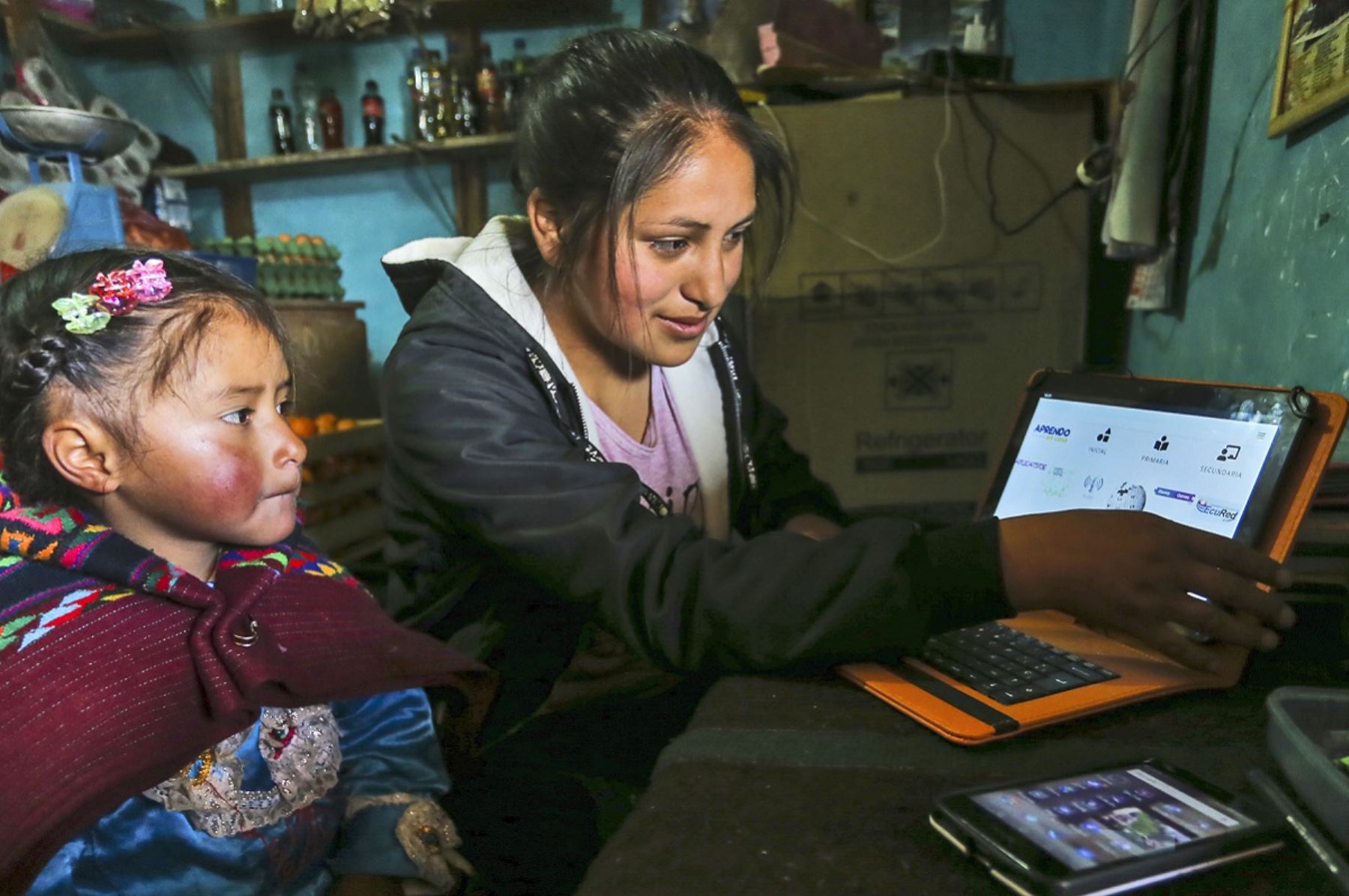 Qué está pasando en Perú para combatir la falta de conectividad a internet en zonas alejadas