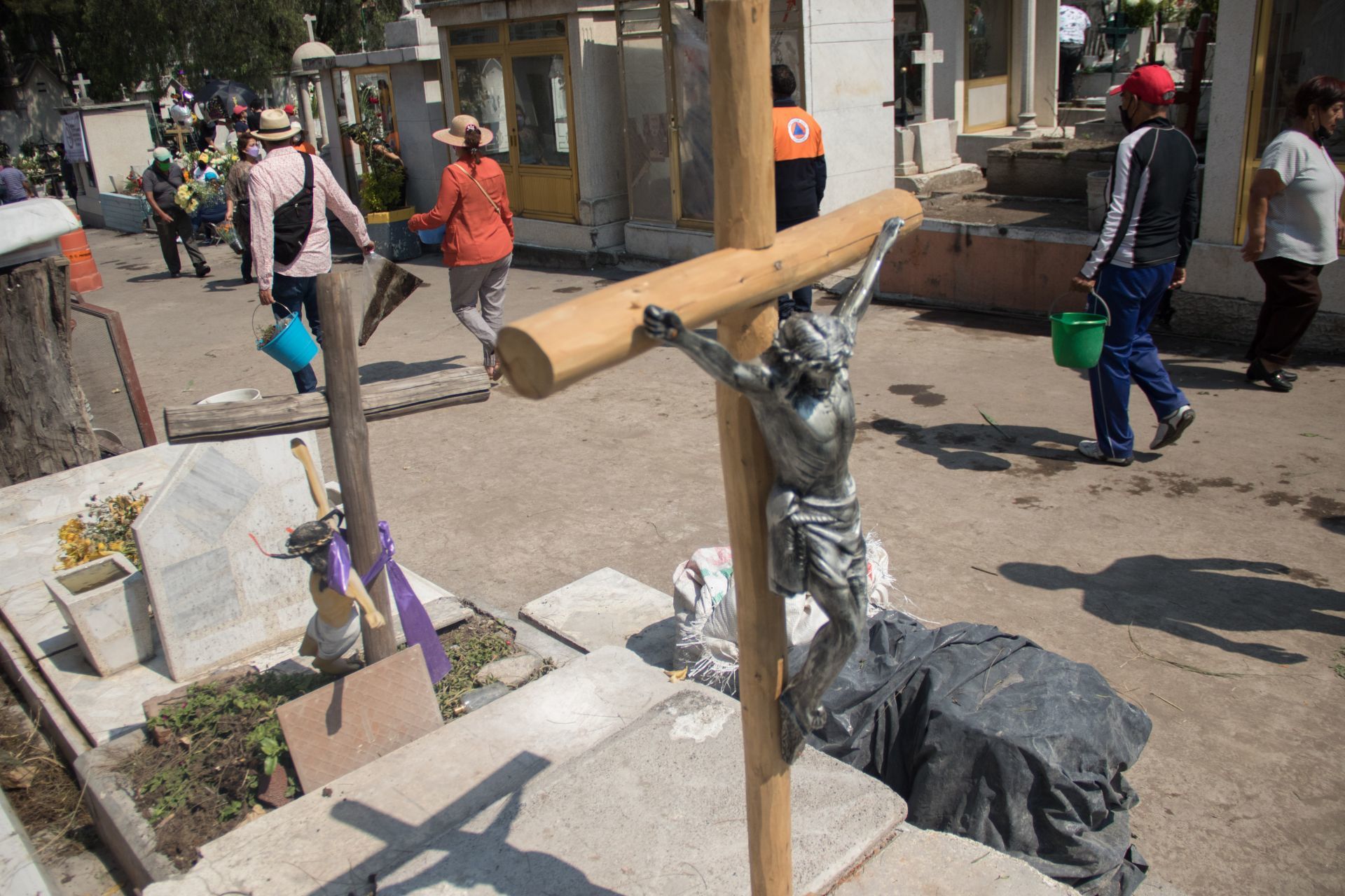 Esto pone sobre la mesa el tema de las desapariciones, pues si bien Tadeo se encontraba en un cementerio, resulta alarmante la facilidad con la que un cuerpo puede ser exhumado sin que alguien se percatara instantáneamente. (FOTO: CUARTOSCURO.COM)