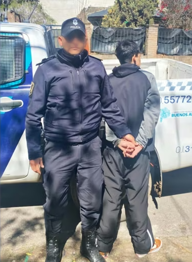Tiene 26 años y fue detenido por agredir y amenazar a su novia de 15 en Pilar