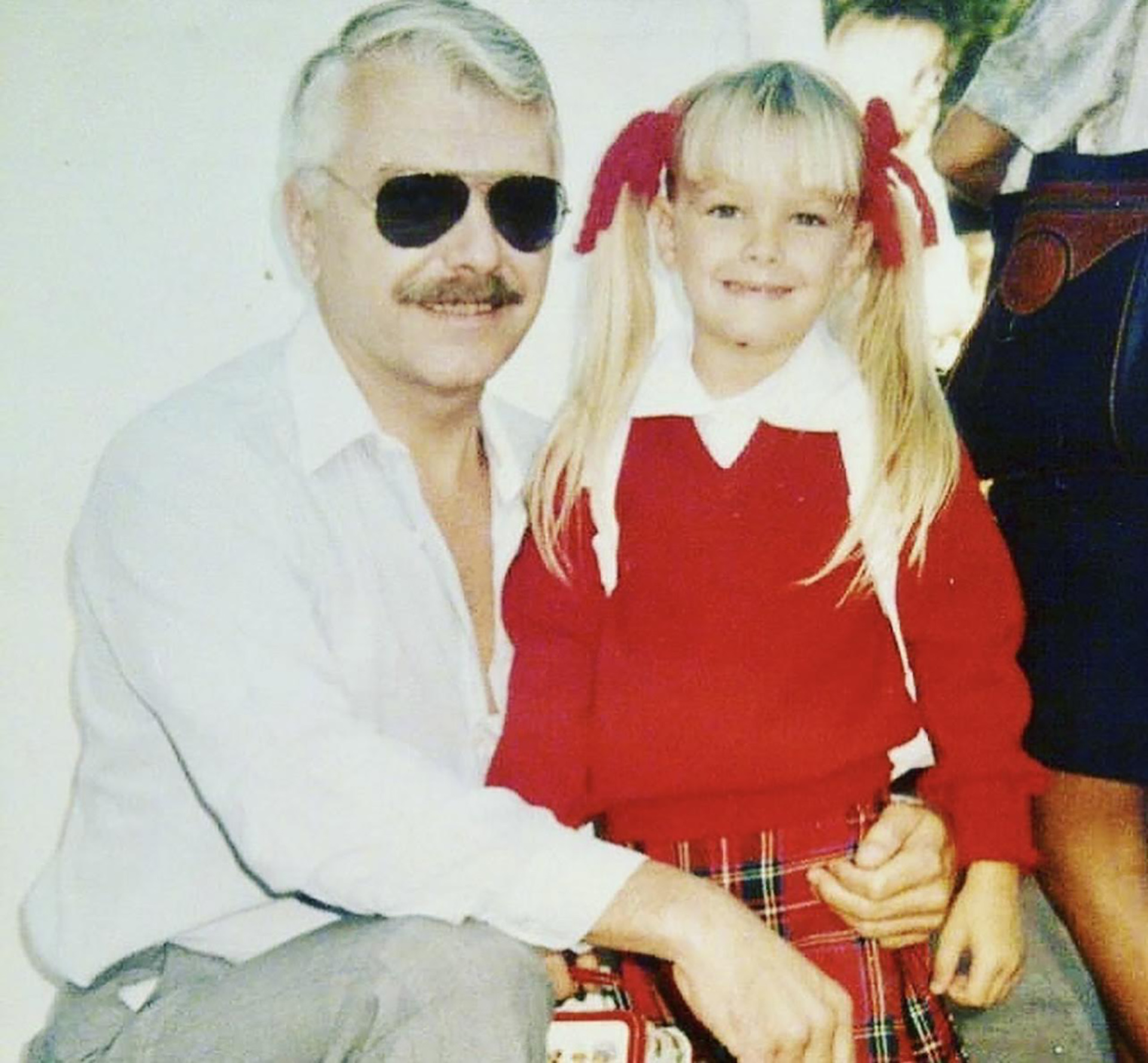 Sofía Zámolo en 1989, junto a su padre