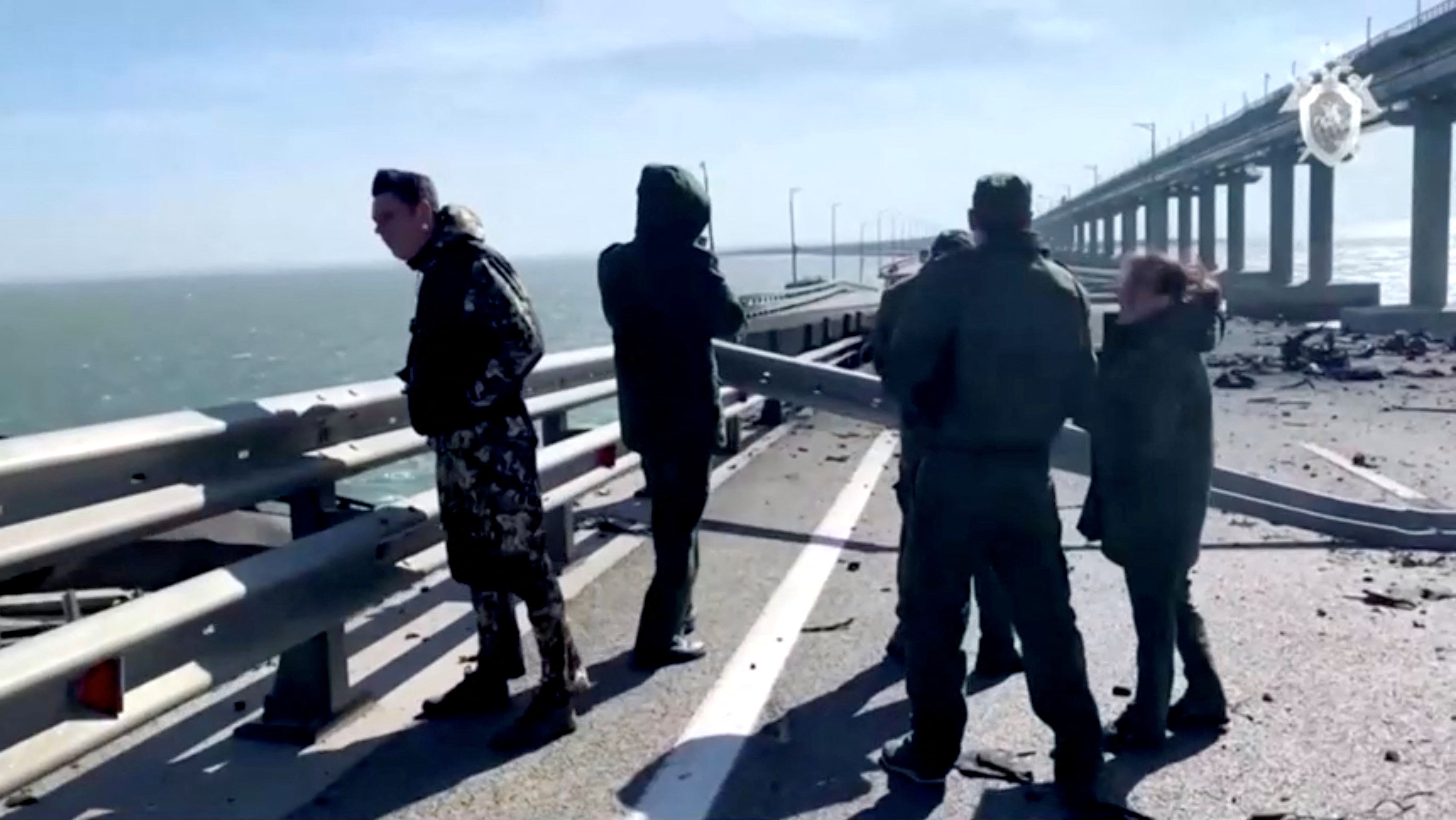 La ironía de Zelensky sobre la explosión en el puente de Kerch: “Hoy fue un buen día, desafortunadamente estuvo nublado en Crimea”