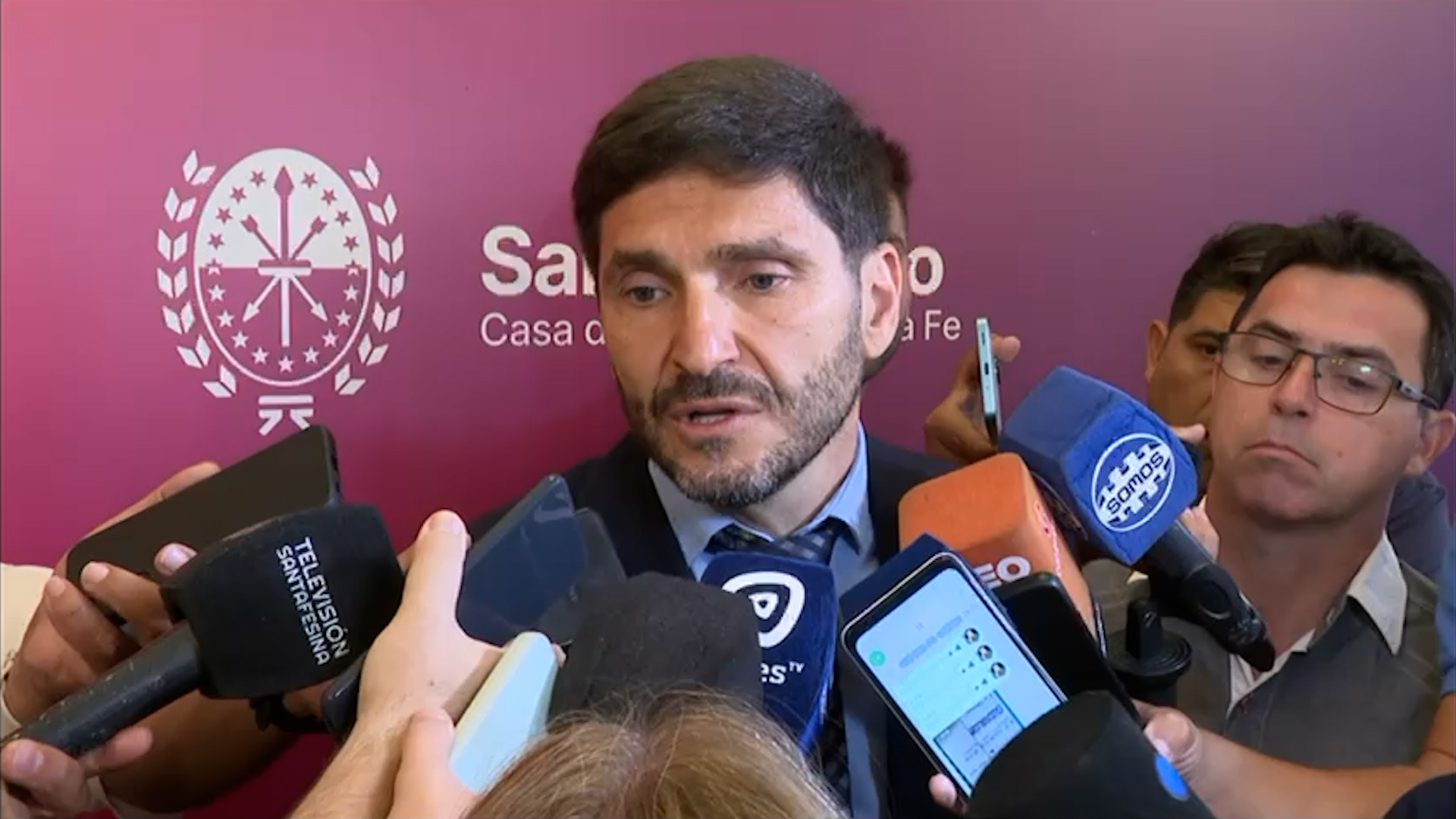 Ante inversores, el BCRA celebró la caída de la compra de dólares tras las elecciones y previó un retroceso de la inflación 