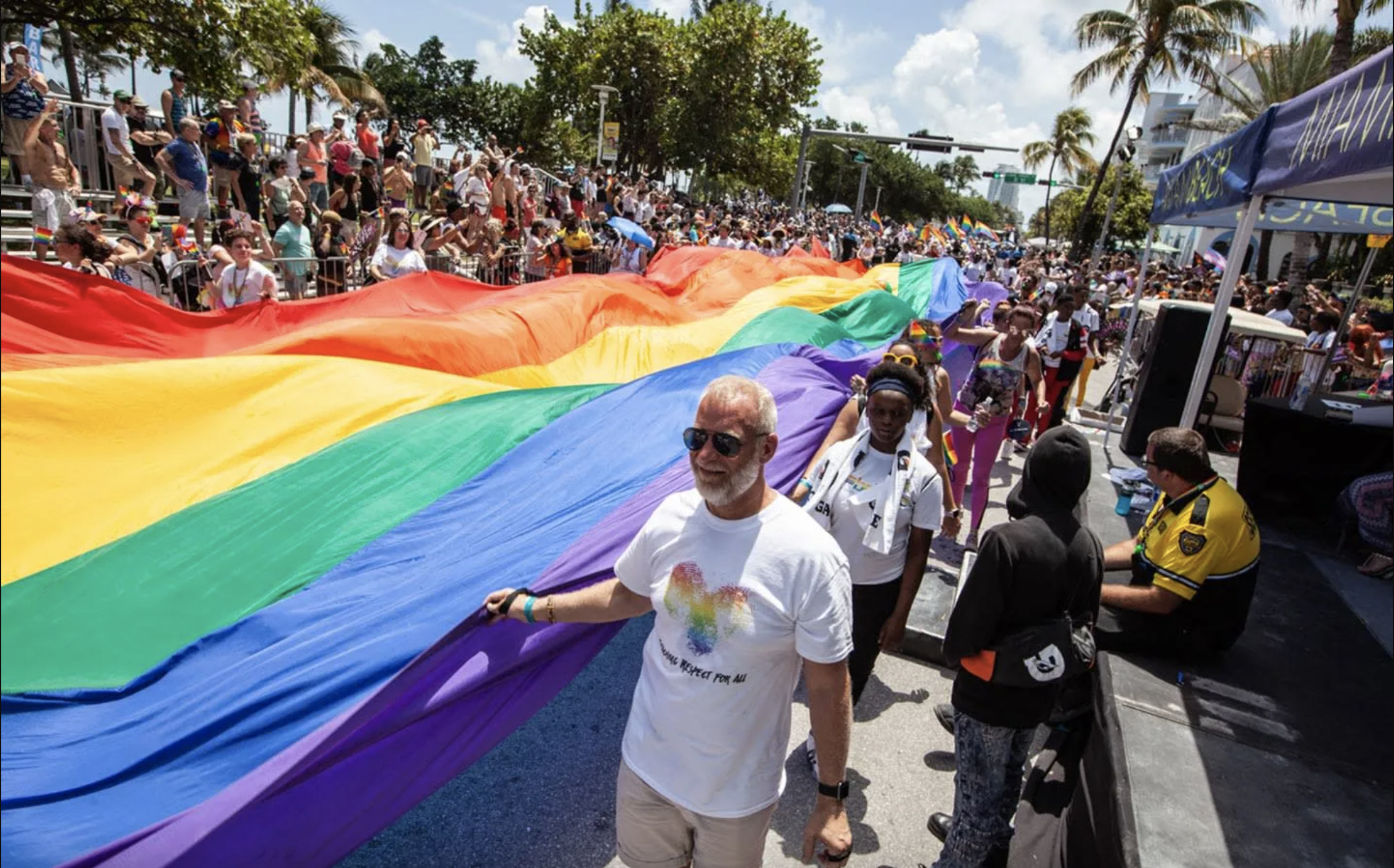 El gran desfile de Miami Beach Pride tendrá lugar el domingo 16 en Ocean Drive. 