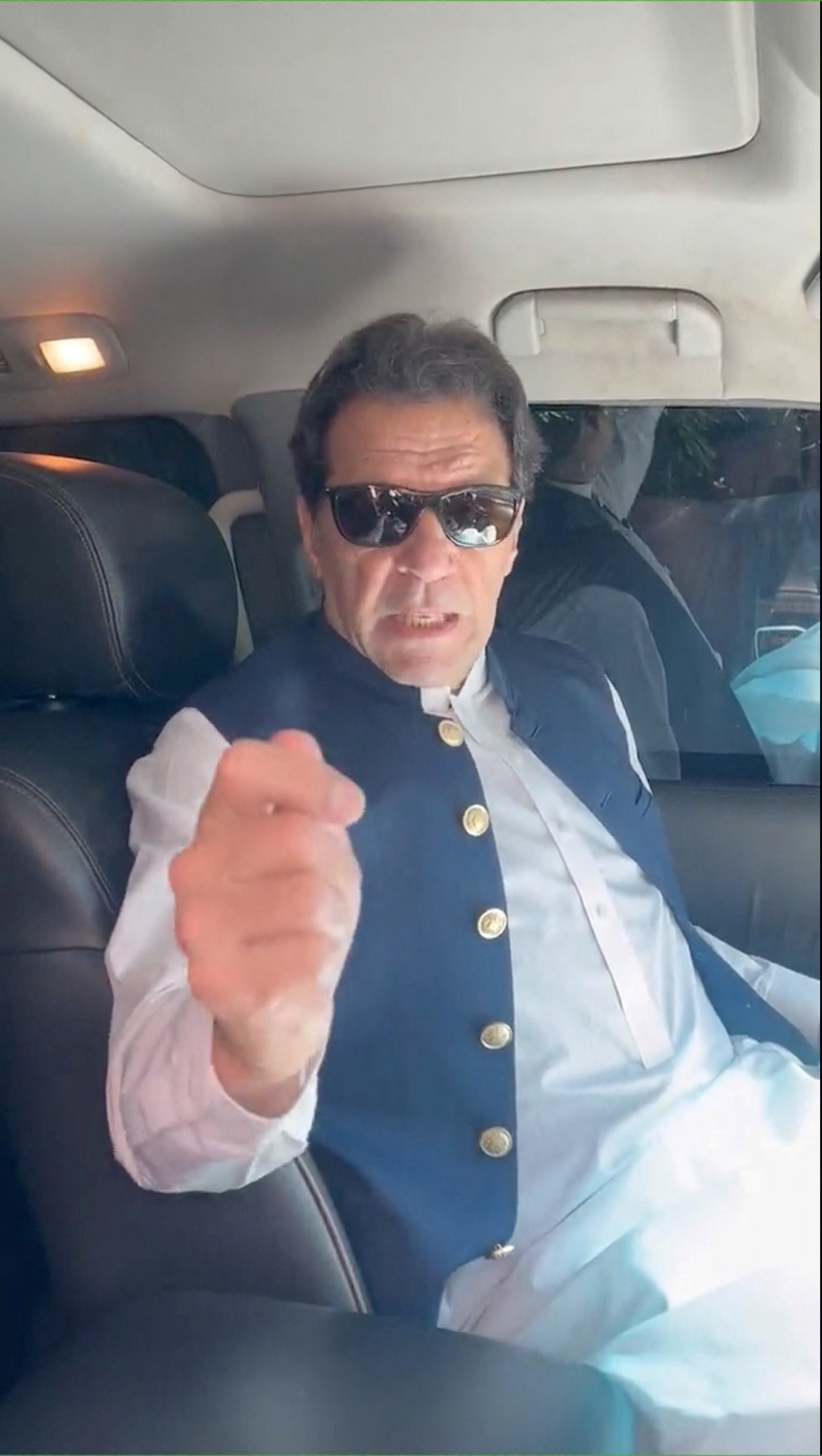 El mensaje de Khan a sus partidarios (Imran Khan/Twitter/REUTERS)