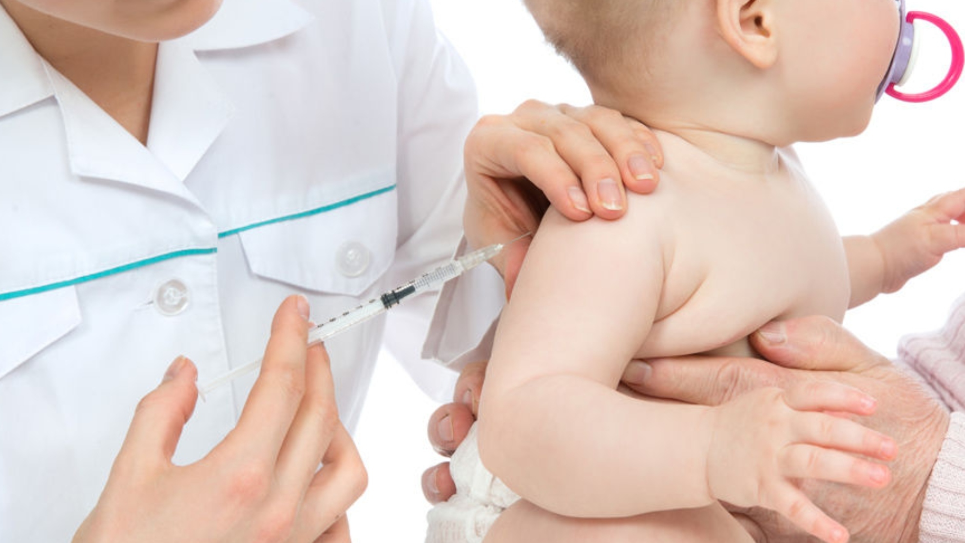 Muchos padres, cuidadores y médicos han estado esperando una vacuna para niños más pequeños y esta acción ayudará a proteger a los menores de 6 meses de edad (NHI)