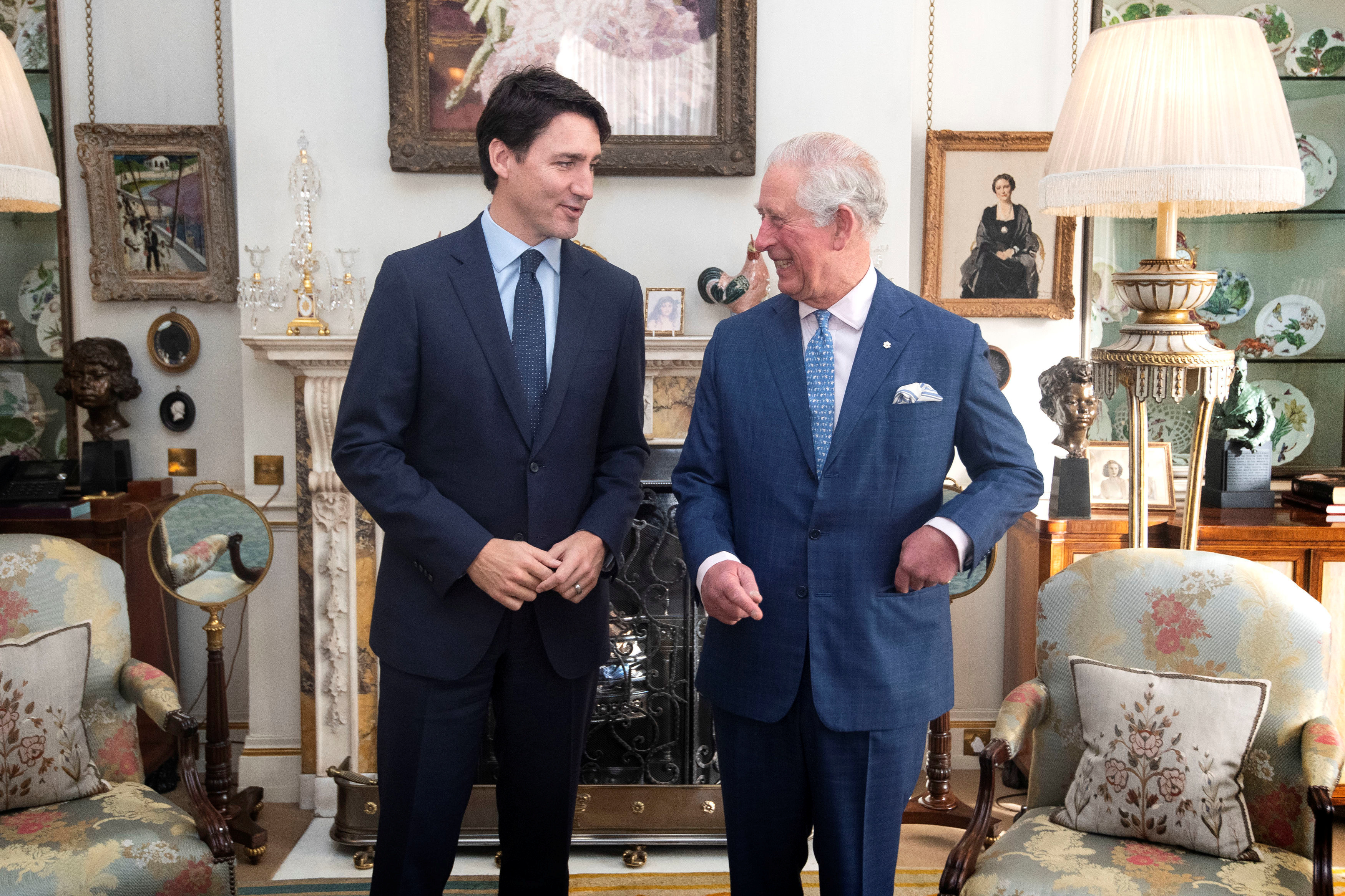 Carlos III y Justin Trudeau en Clarence House (Victoria Jones/Pool via REUTERS)
