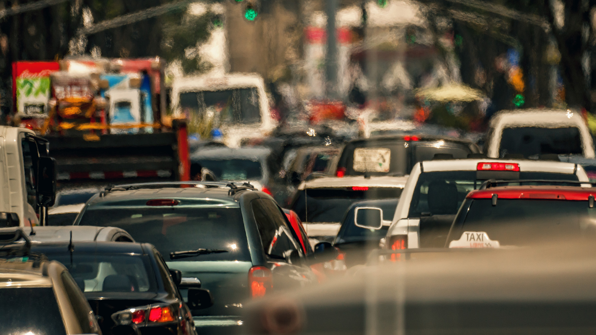 El sector del transporte en América Latina y el Caribe representa el 15% de sus emisiones de CO2. De este 15%, el 37% son emisiones de autos (Getty Images)