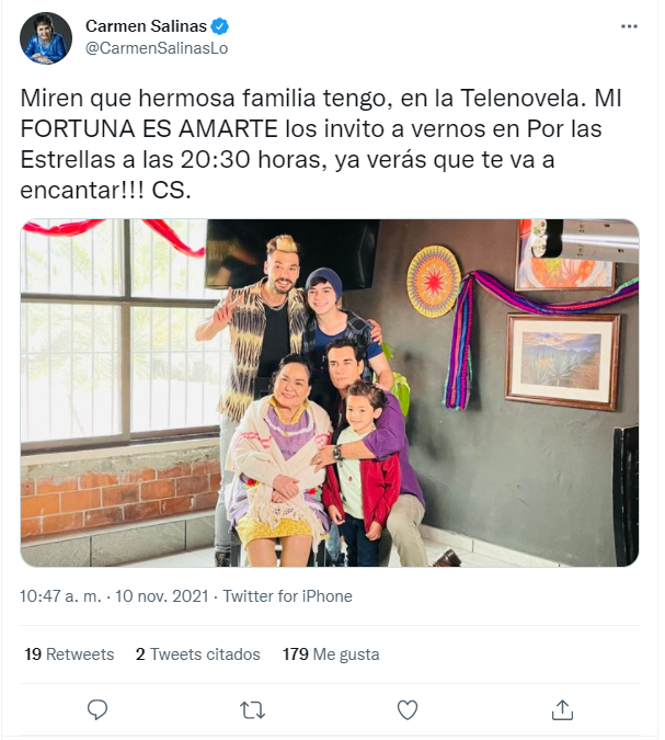 Salinas invitó al público a sintonizar su más reciente telenovela Foto: Twitter/@CarmenSalinasLo