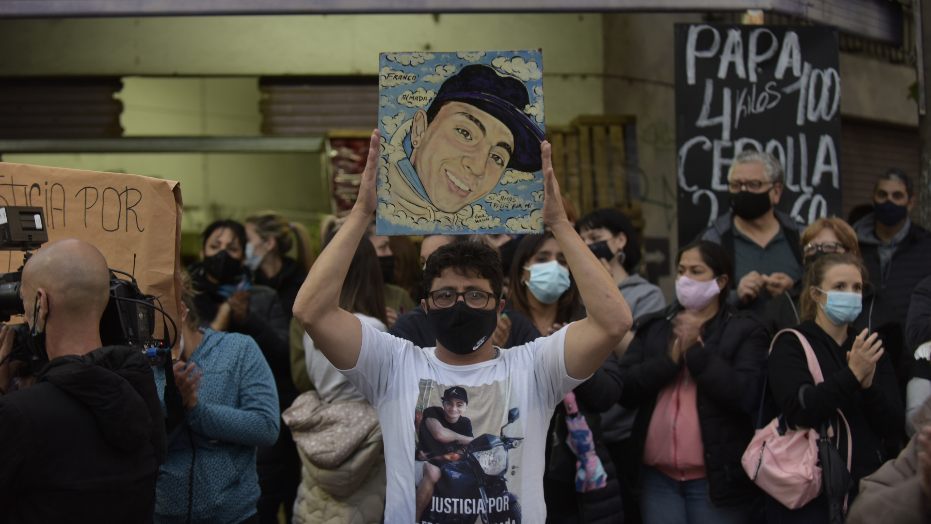 La familia de Franco Almada, repartidor asesinado en Quilmes el 25 de abril de 2020, también concurrió a la manifestación (Gustavo Gavotti)
