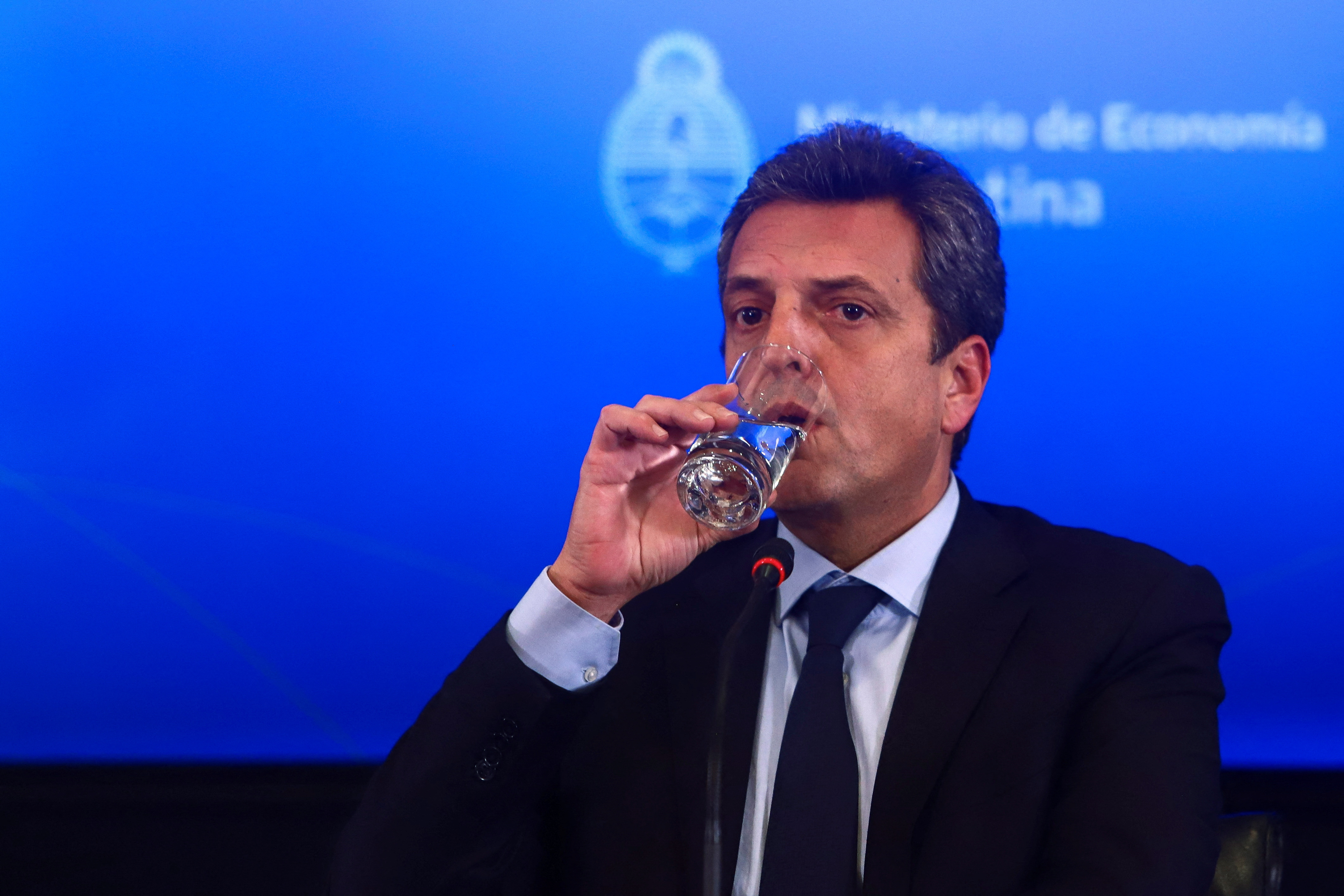 El nuevo ministro adelantó que habrá más medidas en el corto plazo  (REUTERS/Matias Baglietto)