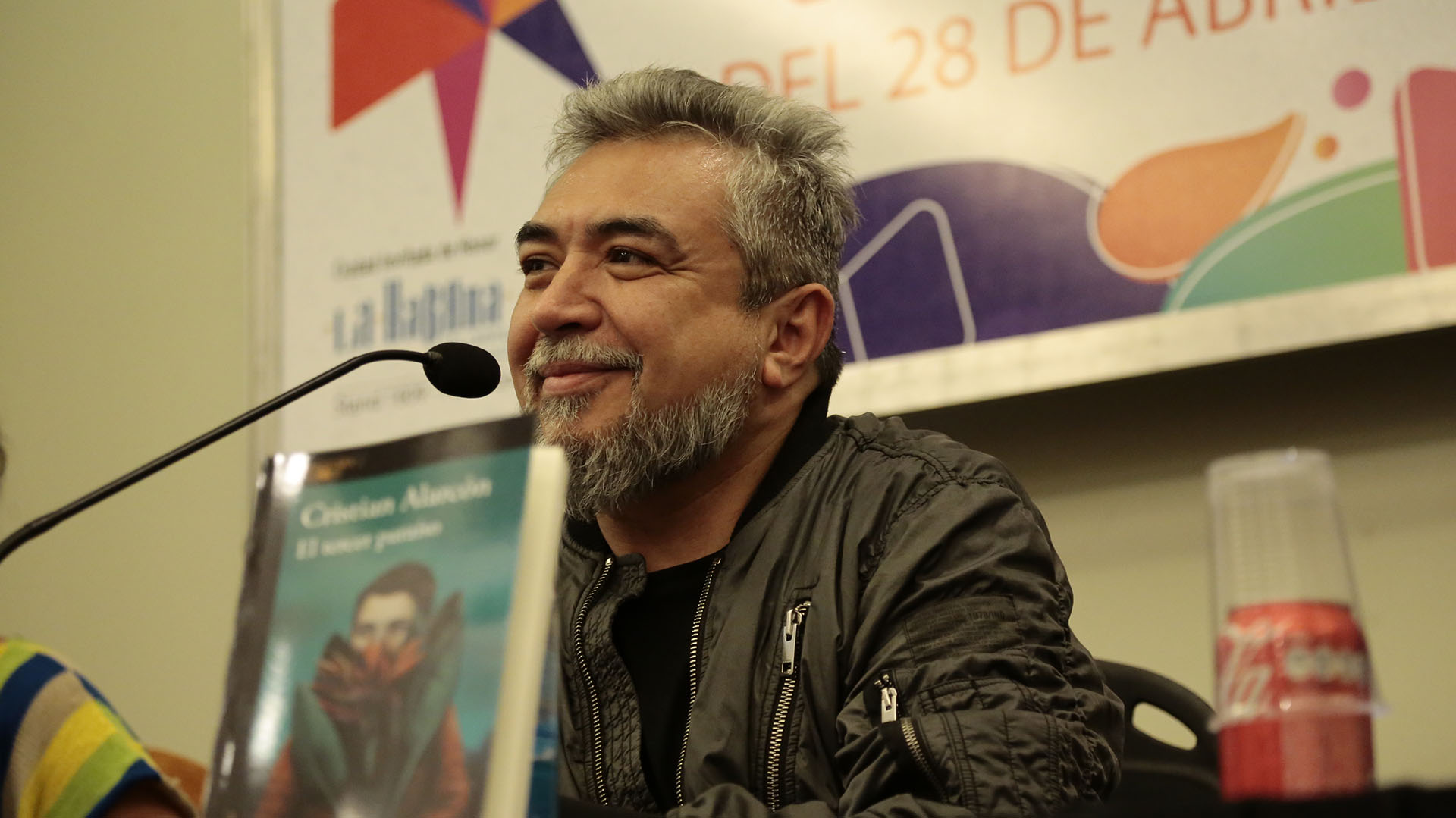 Cristian Alarcón en la presentación de “El tercer paraíso”, Premio Alfaguara de Novela 2022