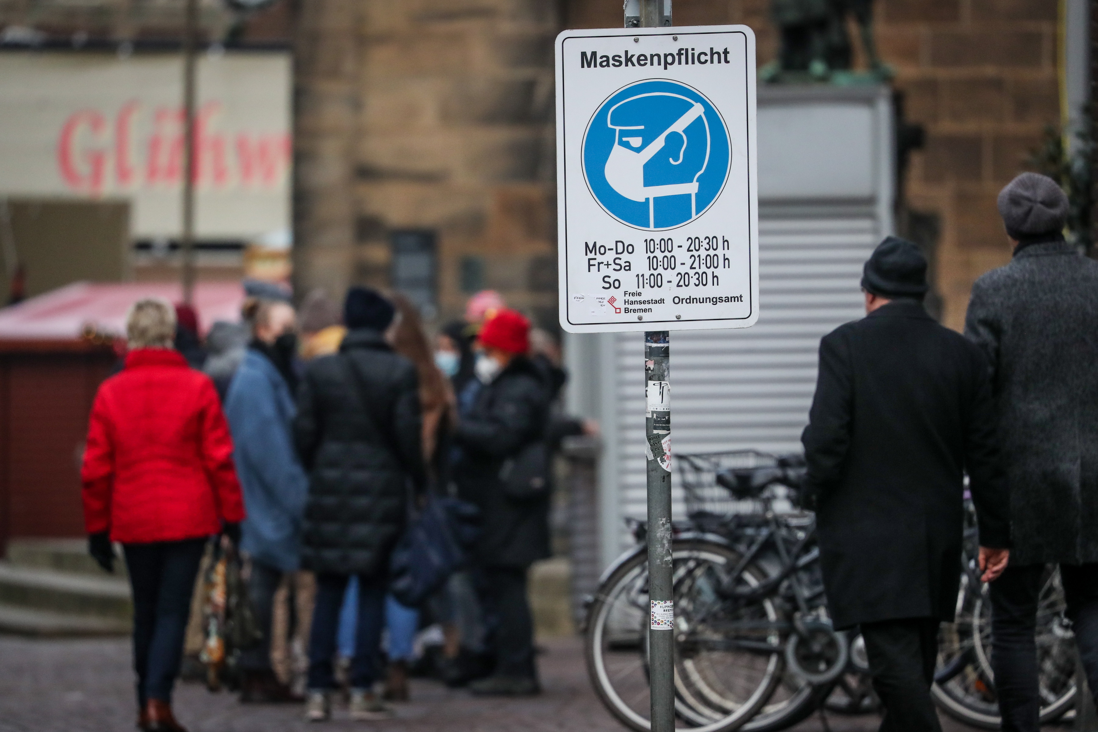 Alemania debatirá la vacuna obligatoria. Mientras, impone la regla 2G plus: ingreso a bares o restaurantes con QR con pauta de vacuna completa, que sume dosis de refuerzo o un test negativo.