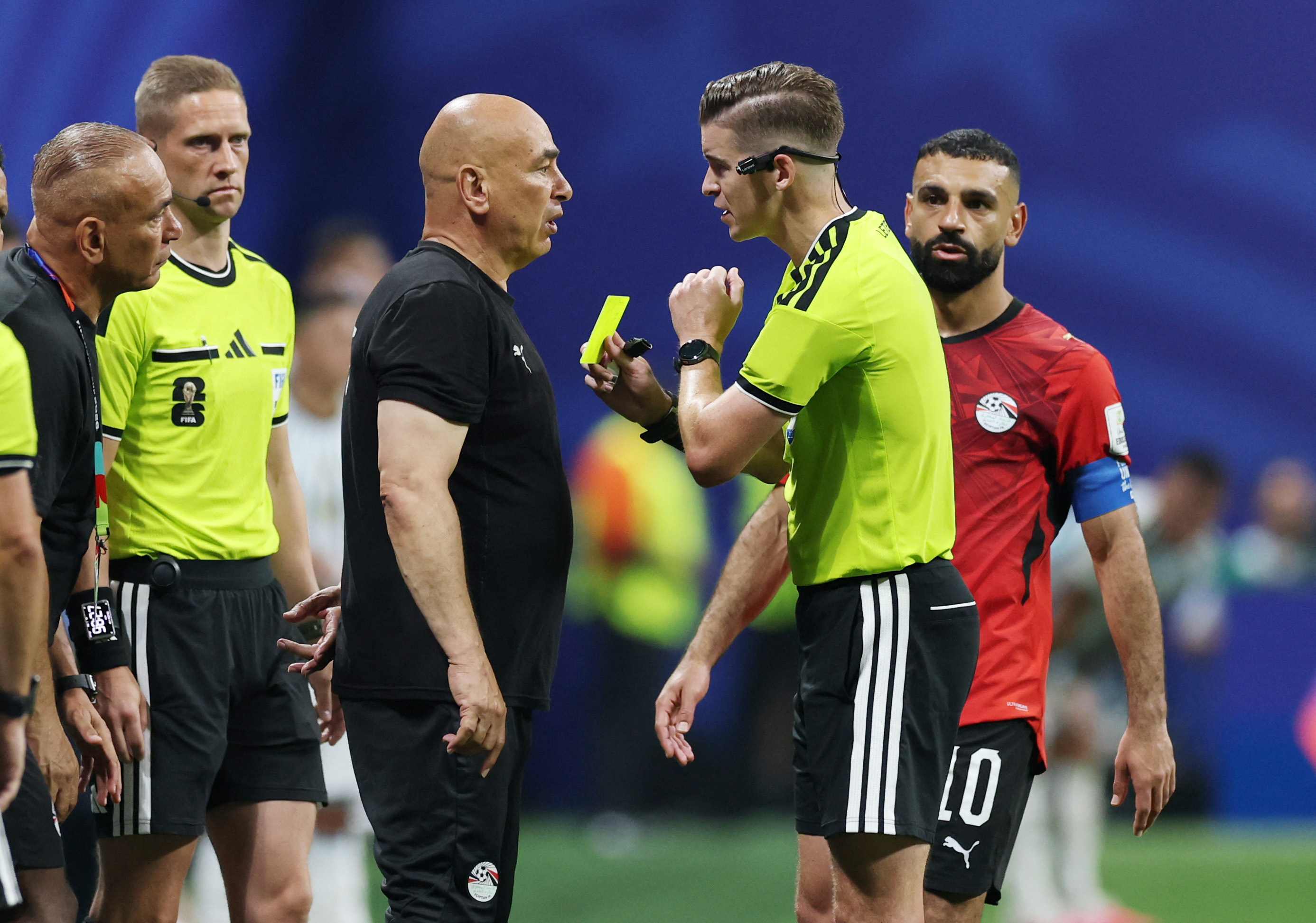 La FIFA sancion&oacute; al entrenador y a una figura de la selecci&oacute;n de Egipto por sus declaraciones tras perder con Argentina en el Mundial