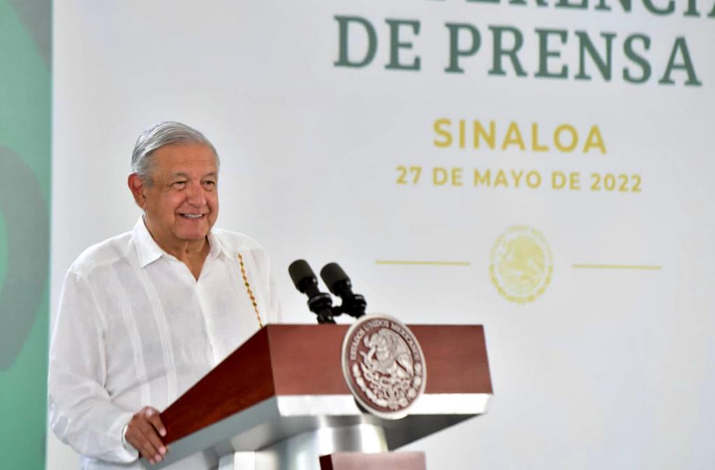 El presidente ha visitado cuatro veces la cuna del Chapo Guzmán en su gobierno  (Foto: Facebook/Rubén Rocha Moya)
