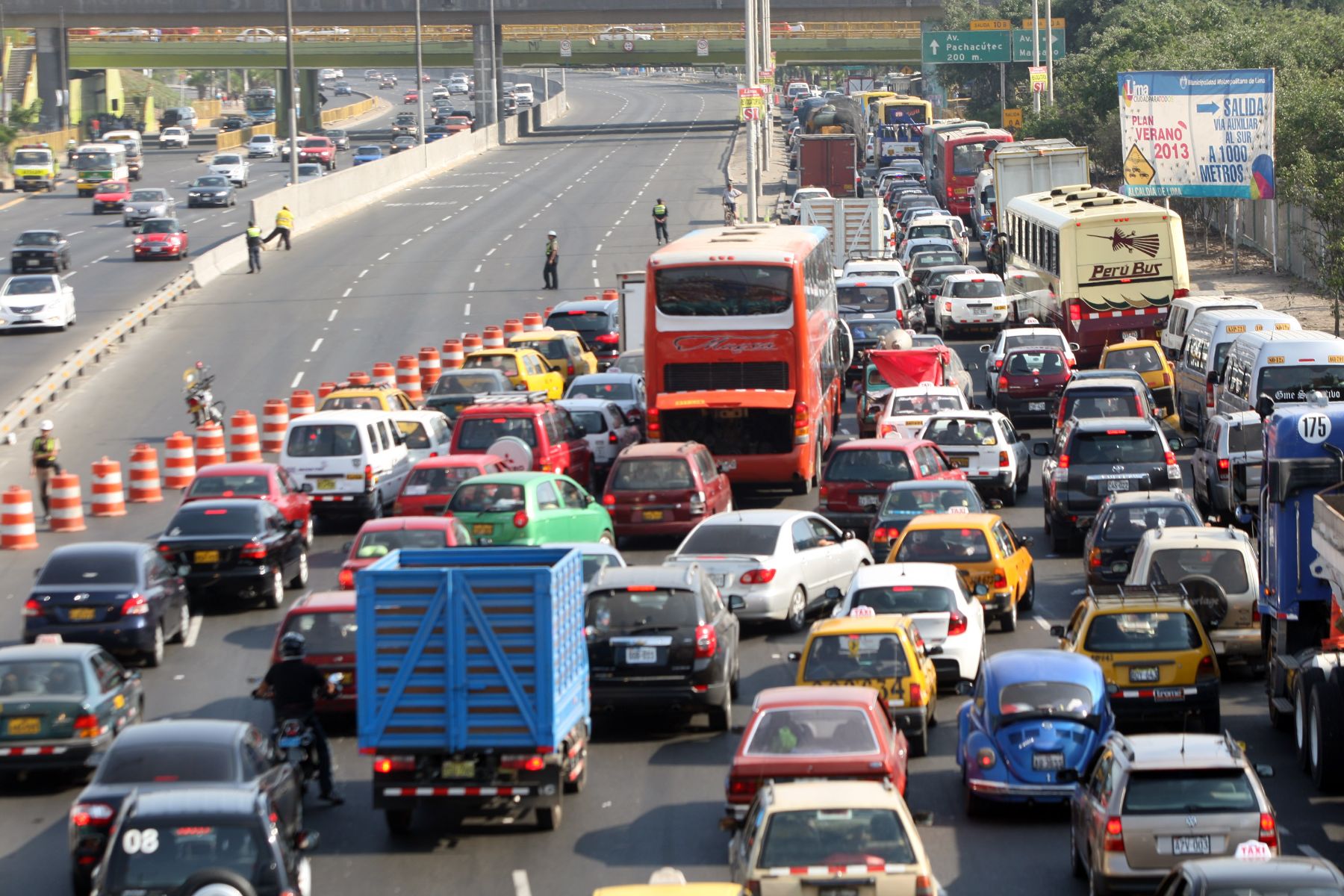 Choque múltiple entre 12 autos en Autopista Panamericana: se registran demoras en ambos sentidos (Archivo)