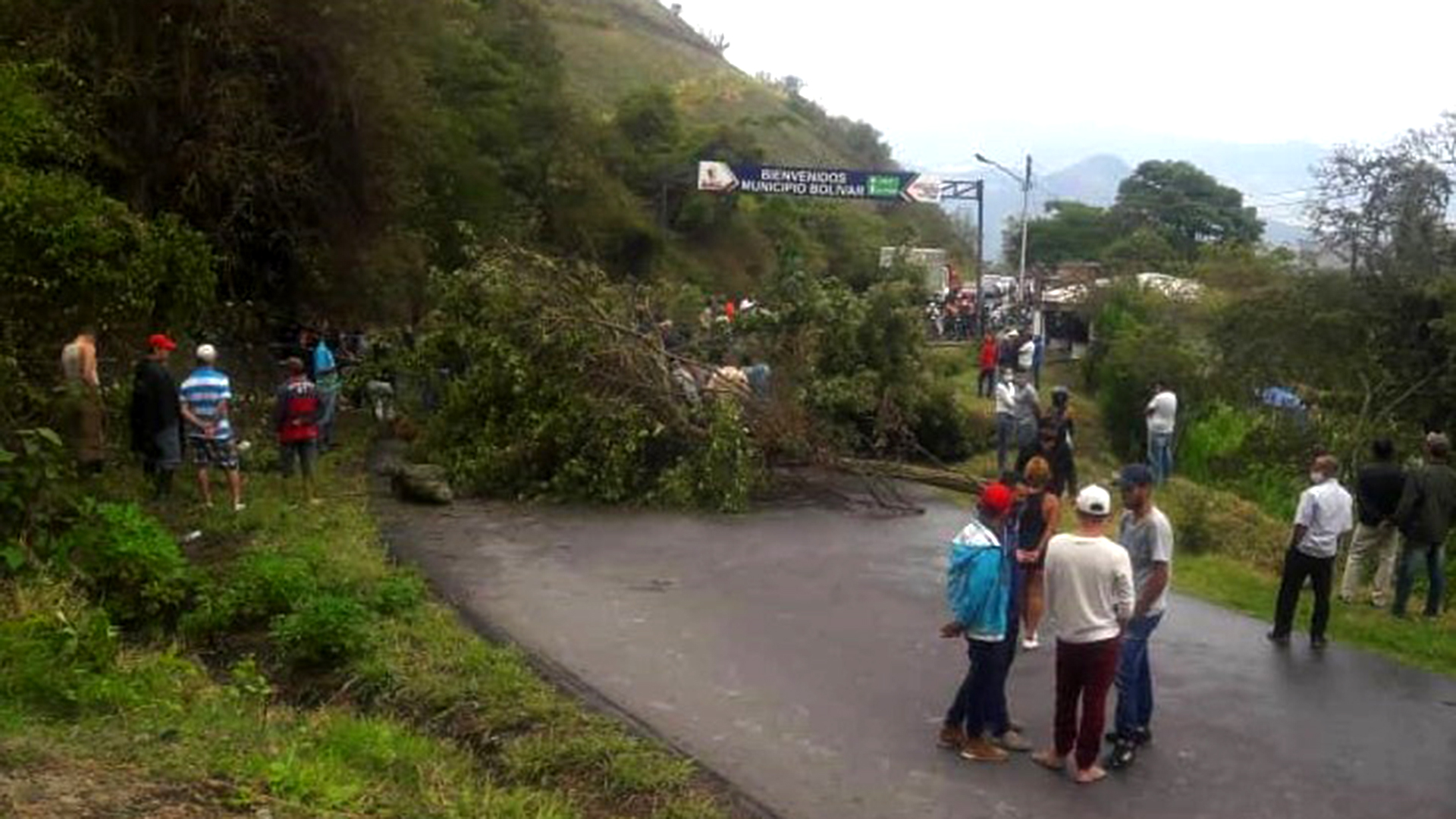 Los pobladores manifestaron que cerrarán los accesos a la carretera (Noticias Tachirenses)