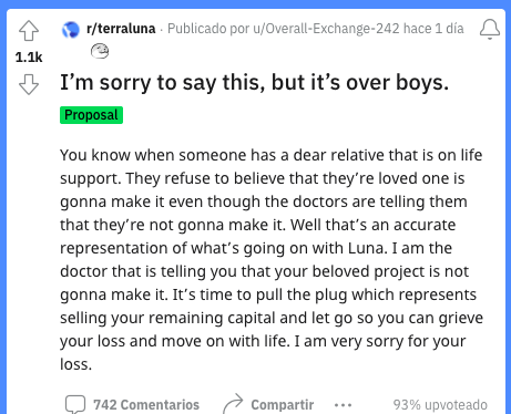User comments that "this is over" and regrets that the Luna cryptocurrency project has fallen so far and recommends taking out or selling all remaining investments (Photo: Screenshot/Reddit)