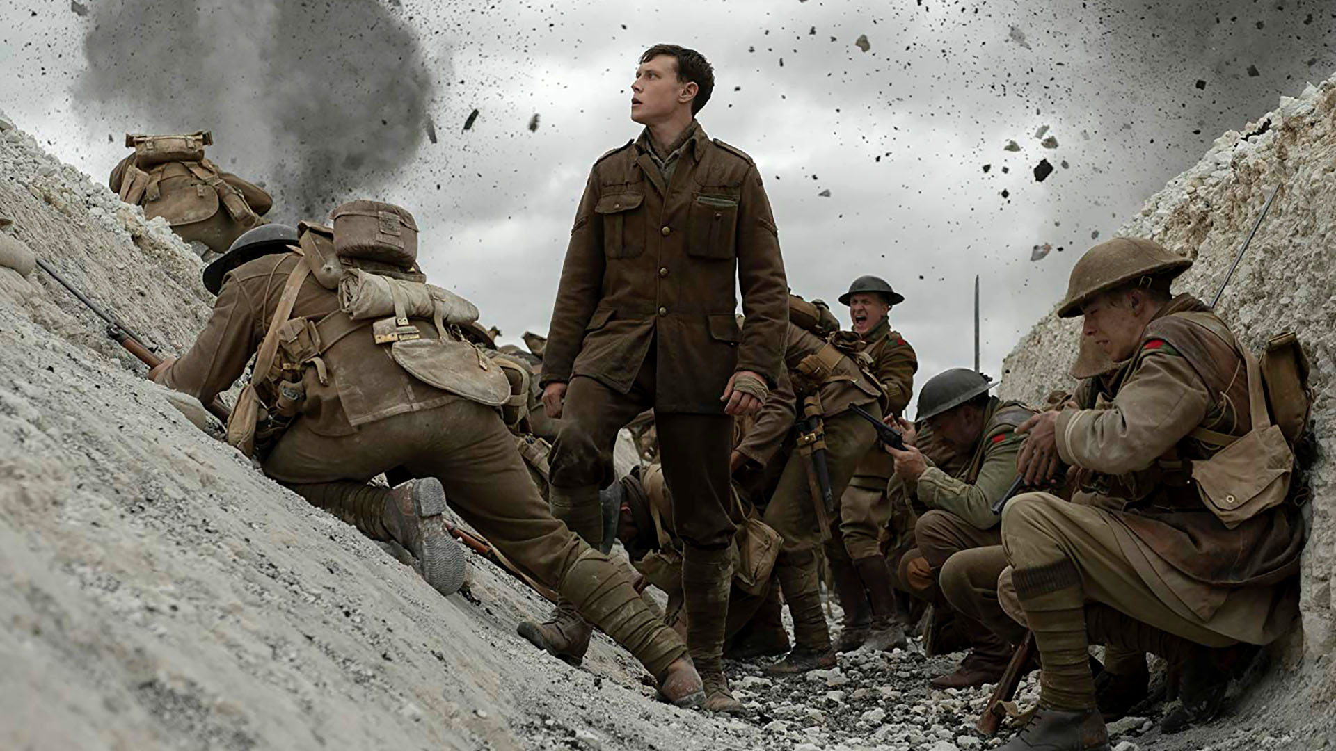 Dean-Charles Chapman y George MacKay protagonizan esta película bélica sobre la Primera Guerra Mundial.
